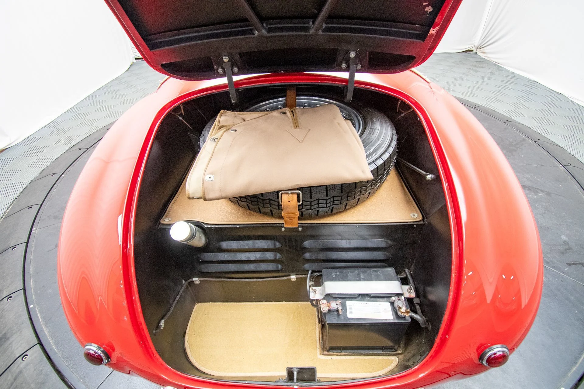 mph030_36391085_1ade5c27ac154ed0b3ca55d9f39d2bcb_ee8eb7dc98