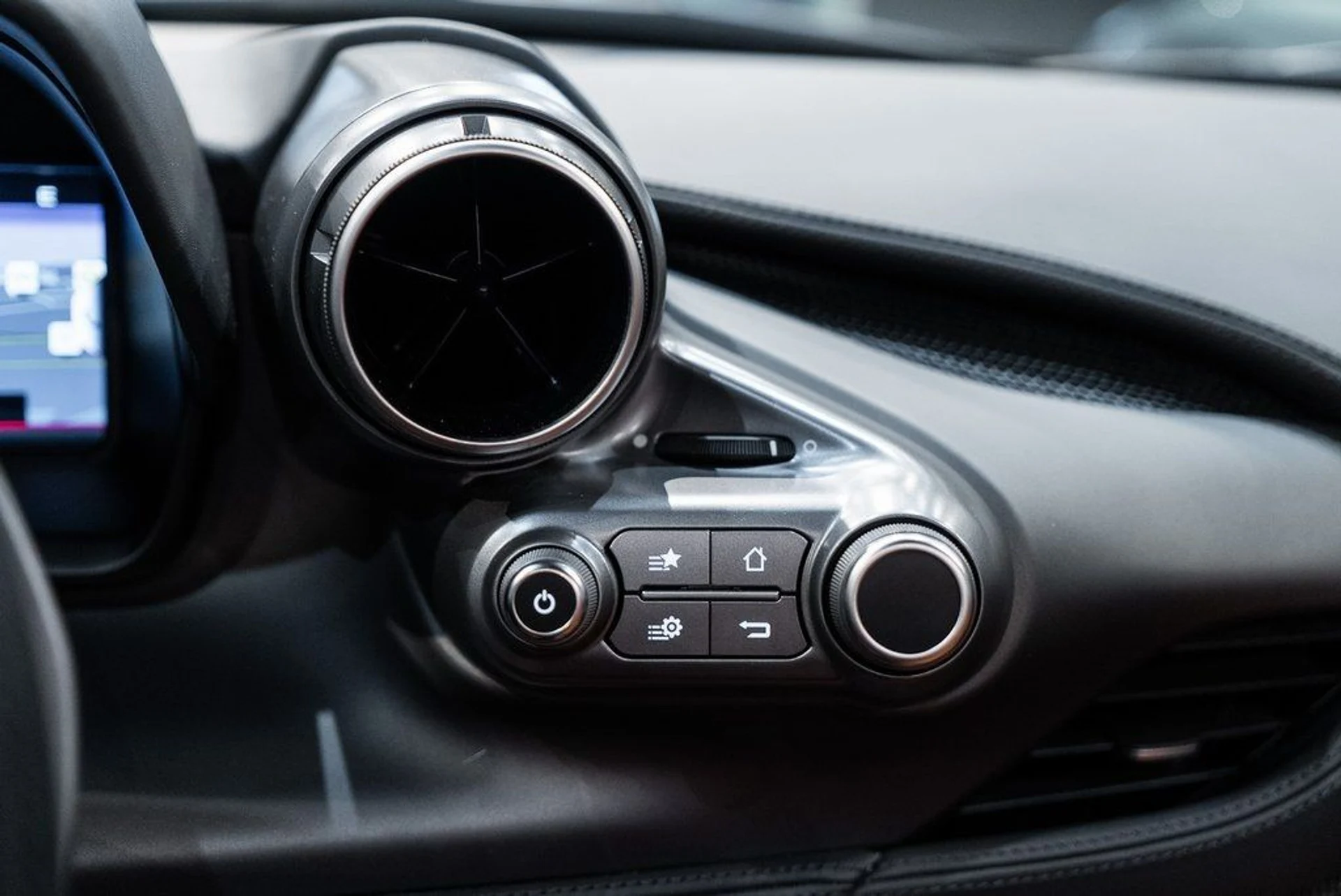 mph030_3642303350_f271d5655bbf85085bcb9439ff8073c7_06841db3f8