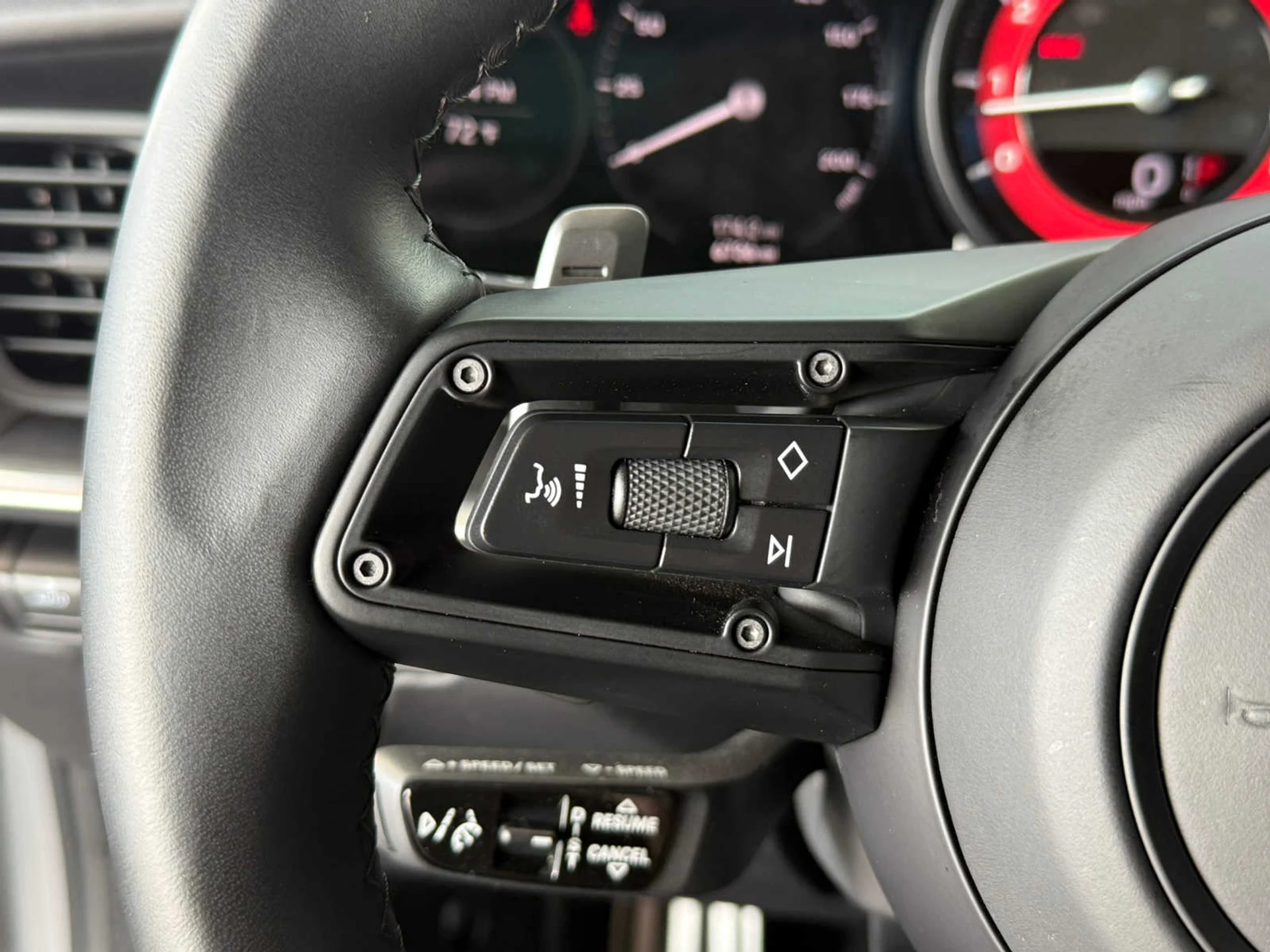 mph030_3652112789_d9b5f95a839c5529bbb6caed56e94d4ex_a8cbf8b621