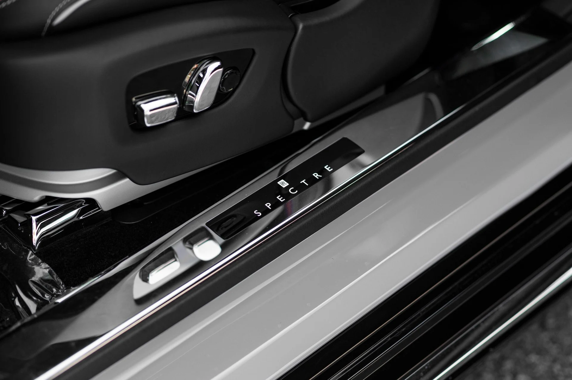 mph030_3654225236_2f3f716b5a6048a9b3ff1621ecf3dab4_112c2a5c4f