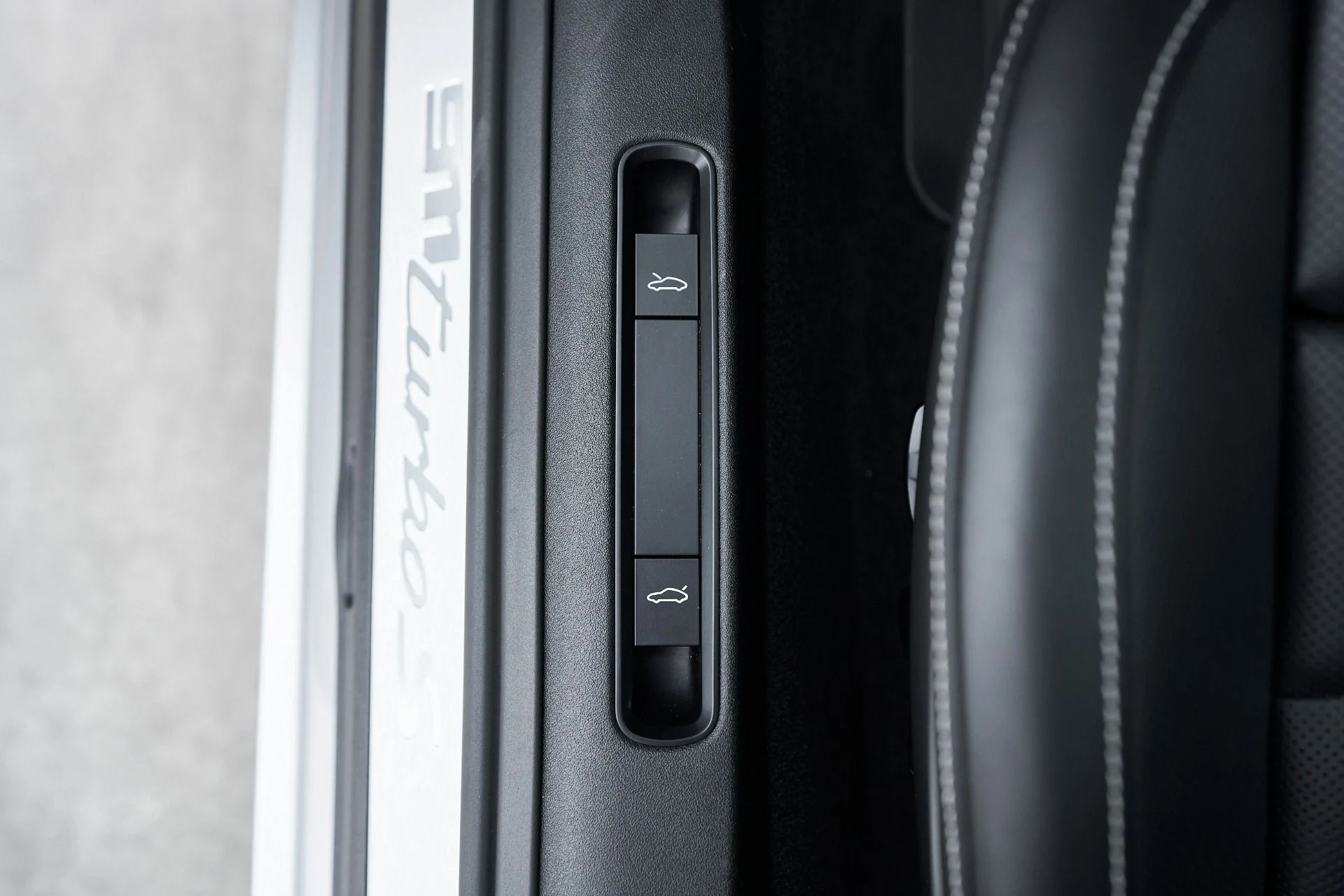 mph030_3666291410_Used_2021_Porsche_911_Turbo_S_1760042761_d87174ddbb