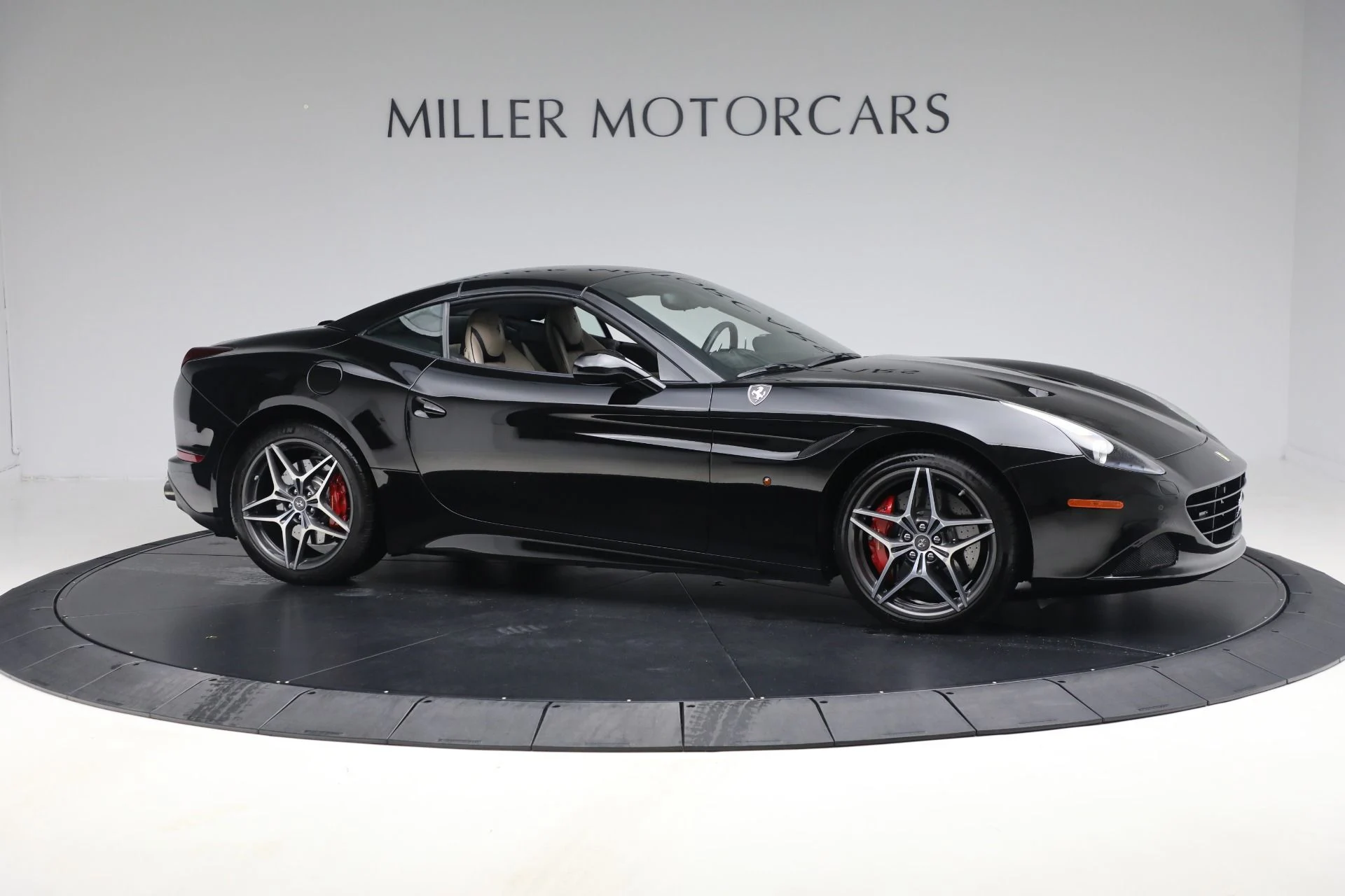 mph030_3669372060_Used_2016_Ferrari_California_T_66498a684f