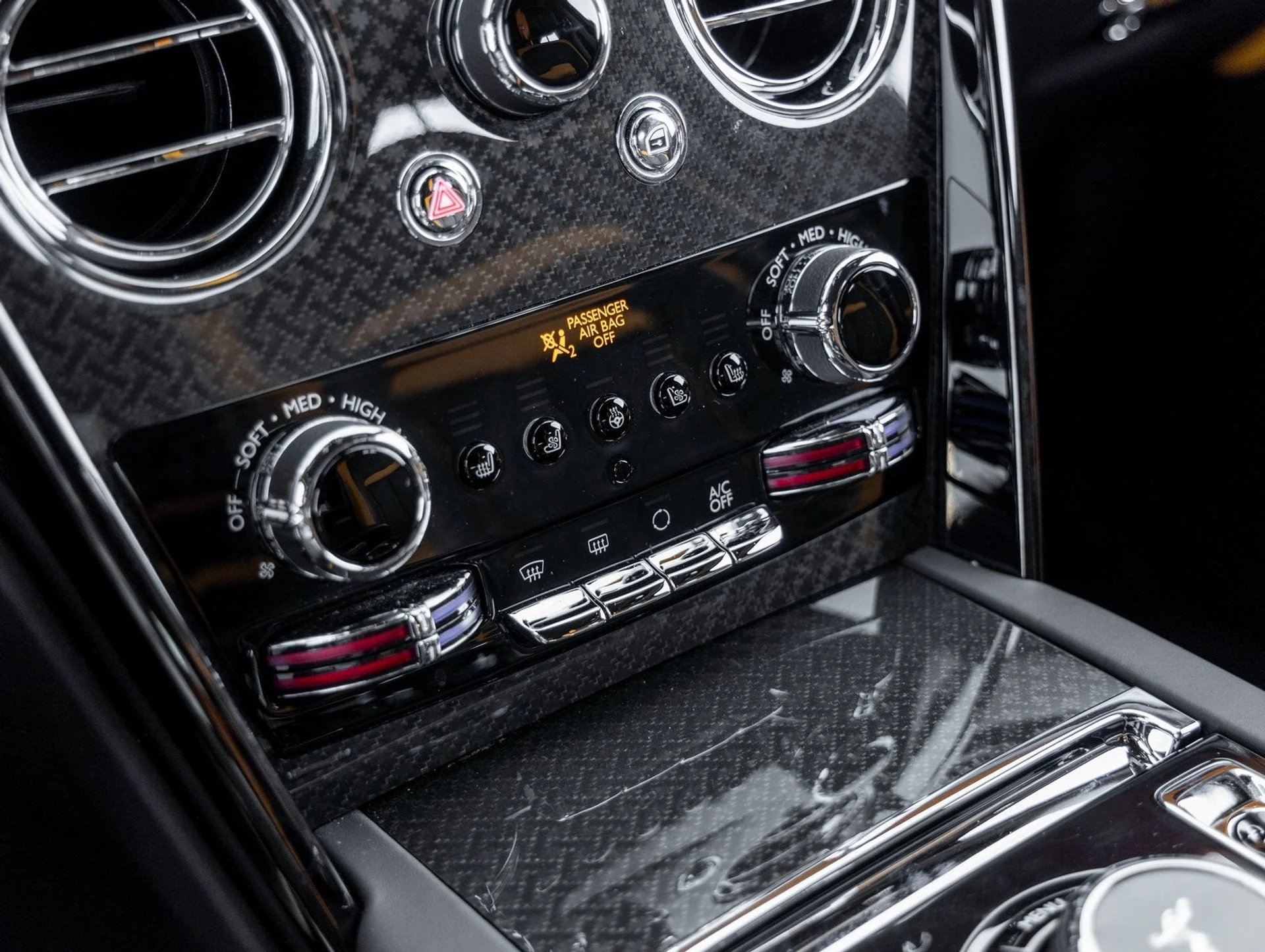 mph030_3669596057_31_653071c100