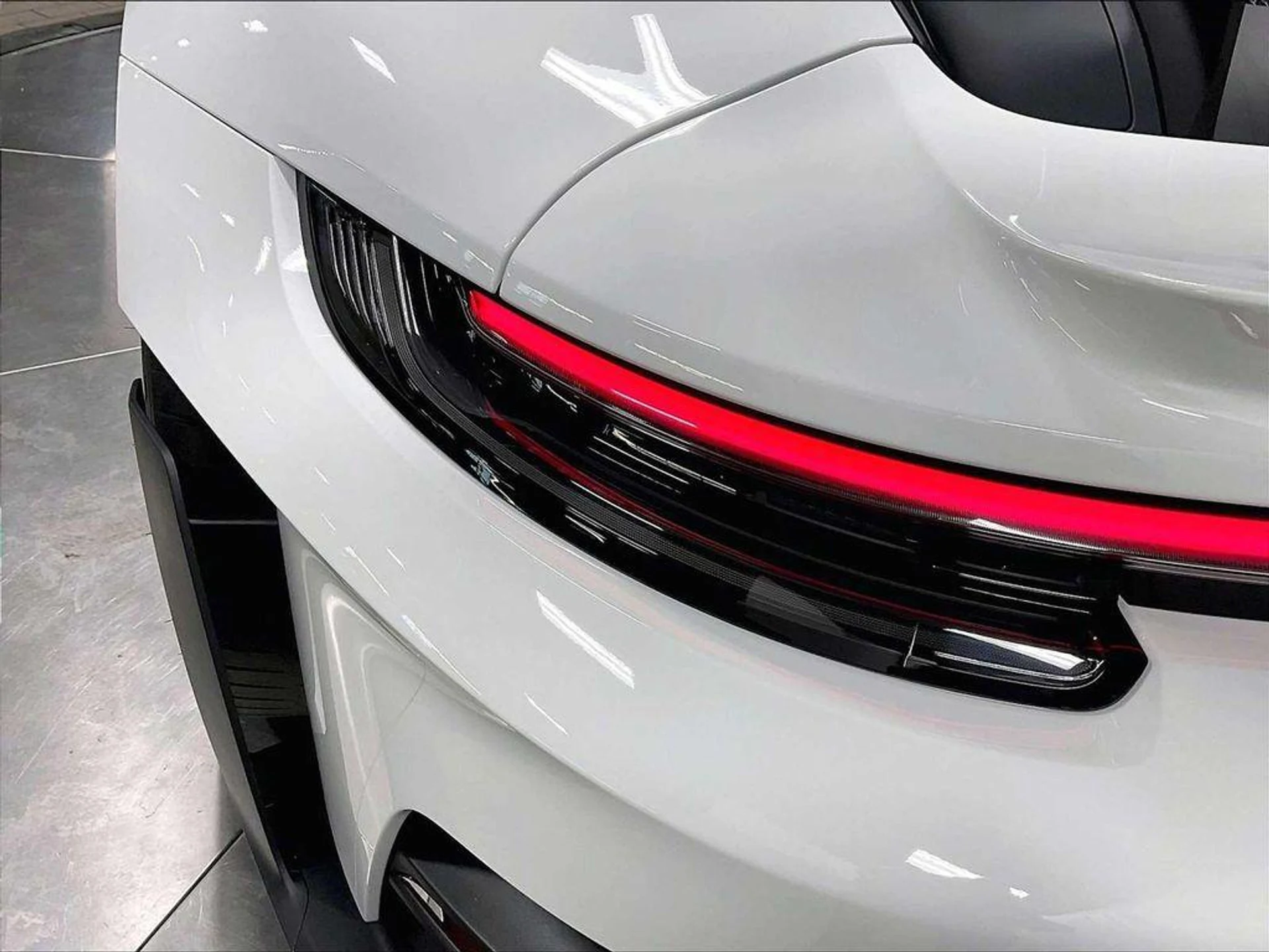 mph030_3680824475_l_W_Un7_B_Yqkx_DR_Wr_Oba5s4ib3ioio_179cdff8a1