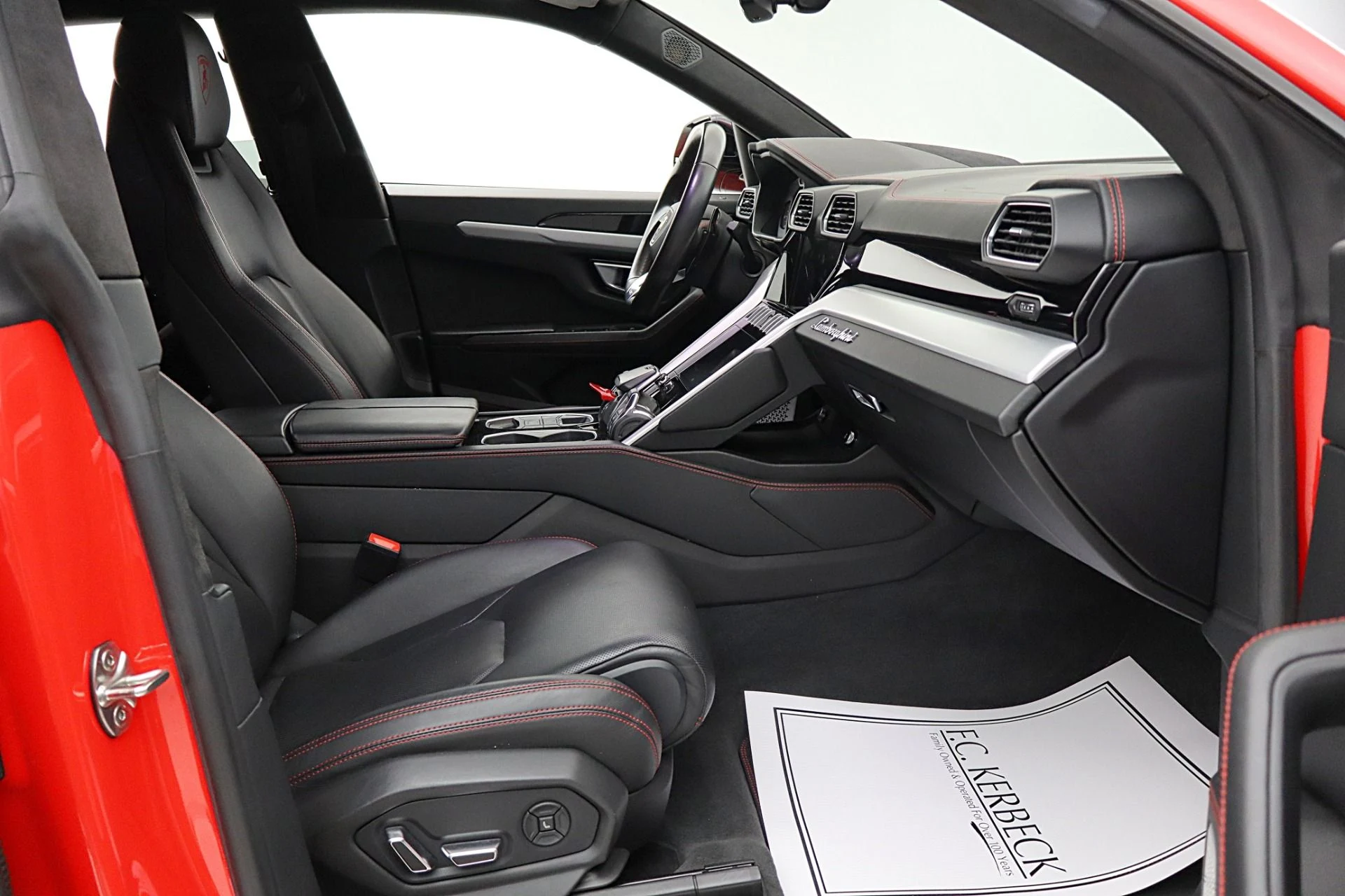 mph030_3680830702_Used_2020_Lamborghini_Urus_738709a3f9
