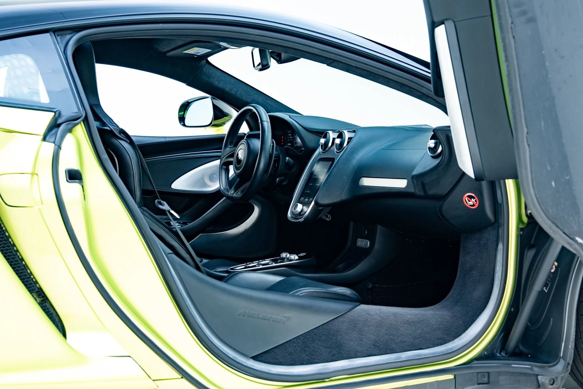 mph030_3688204274_Used_2023_Mc_Laren_GT_1778886112_479256b1a8