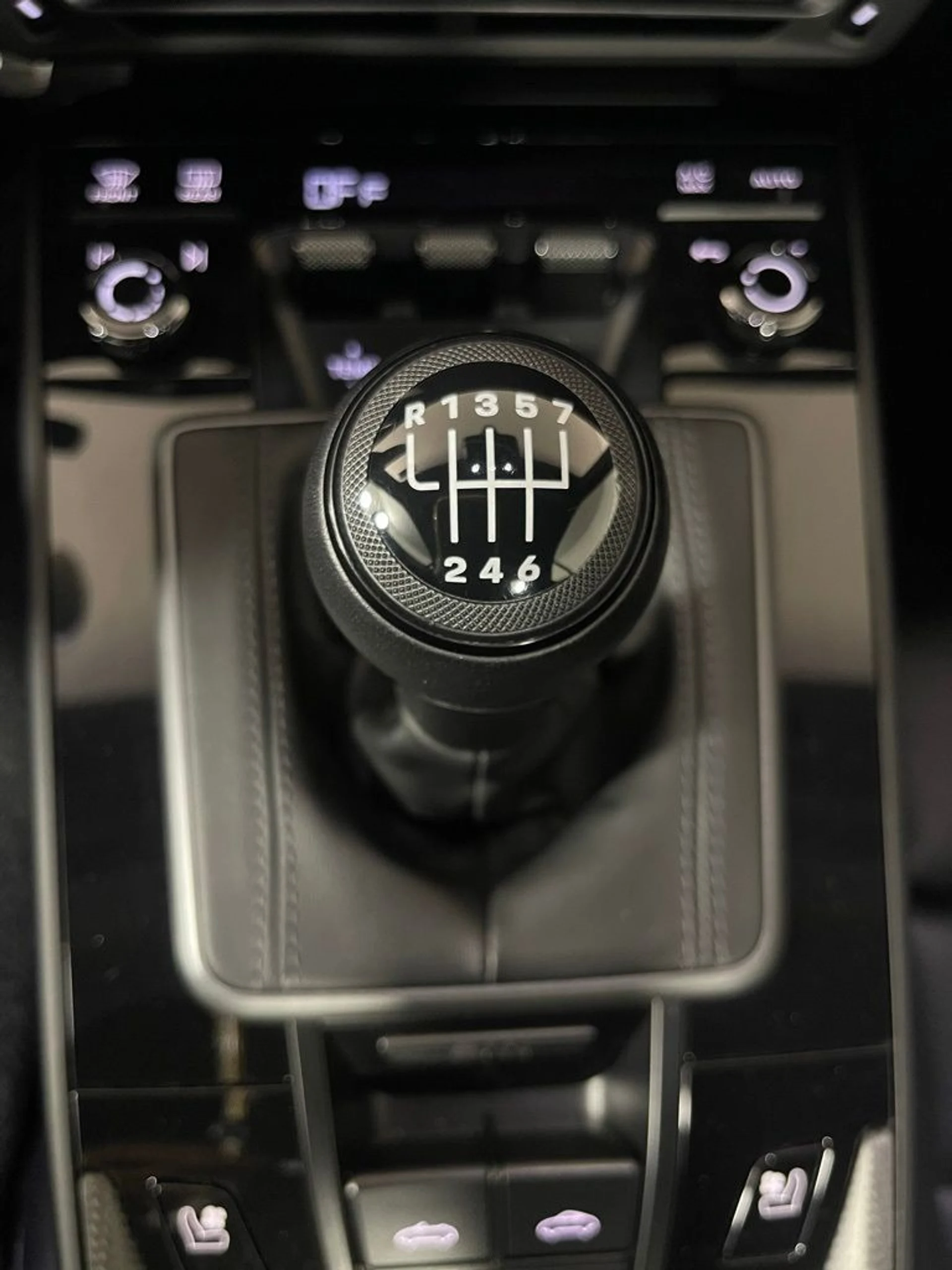 mph030_368958756_7d8b1950d2863f4ee5b88427be219586_853ed88cdd