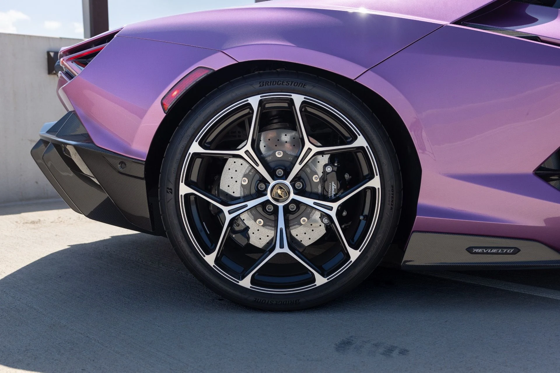 mph030_3695695110_Used_2026_Lamborghini_Revuelto_1788470529_13e30039a6