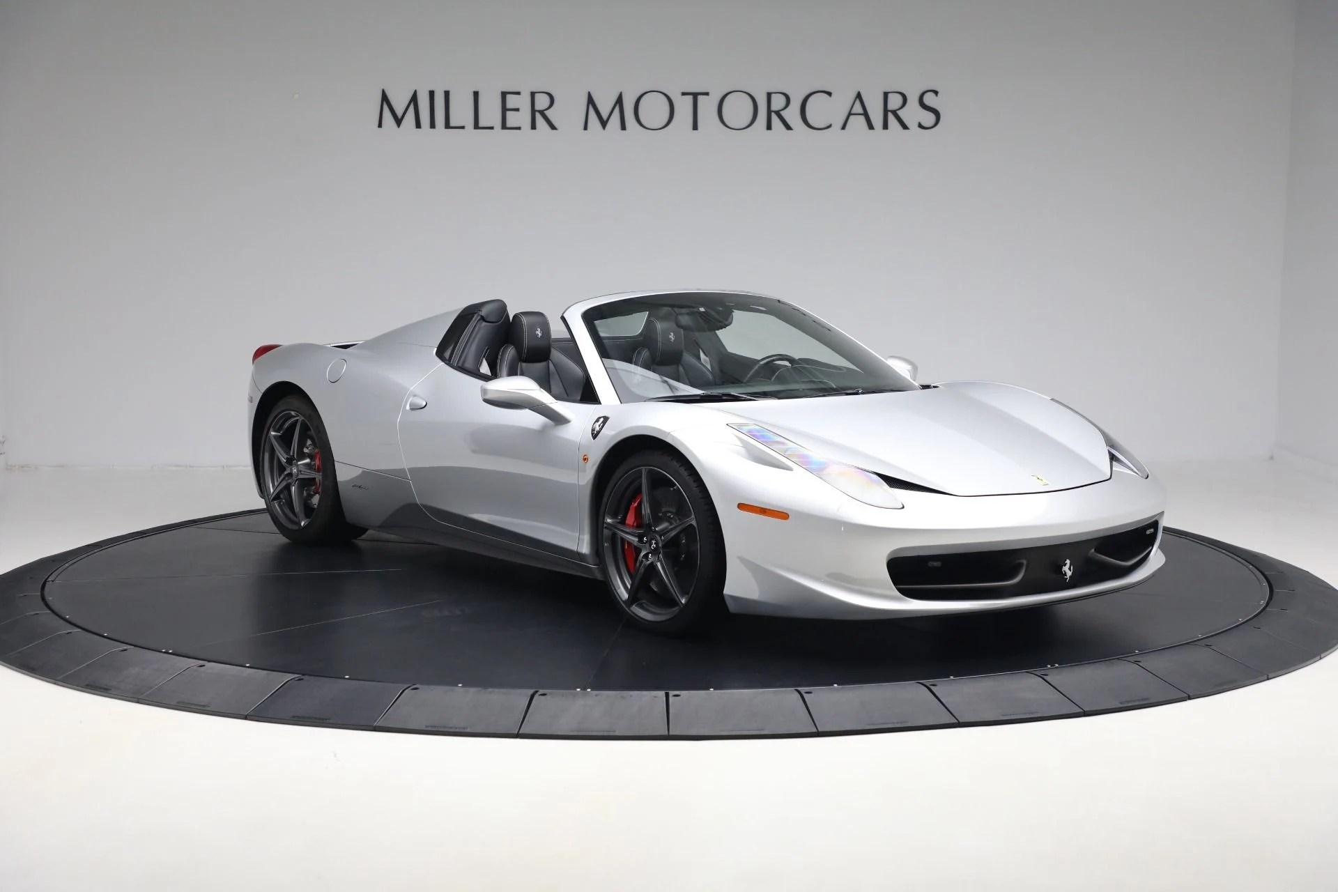 mph030_3699581380_Used_2015_Ferrari_458_Spider_00114235e4