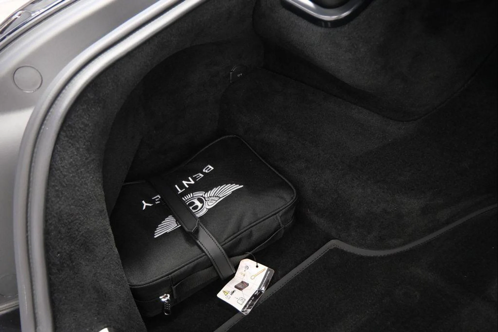 mph030_3700640490_Vvq_FE_1_Eudml_T_Li_Y_Tjt_Xmu_e_OY_01ddbee4c5