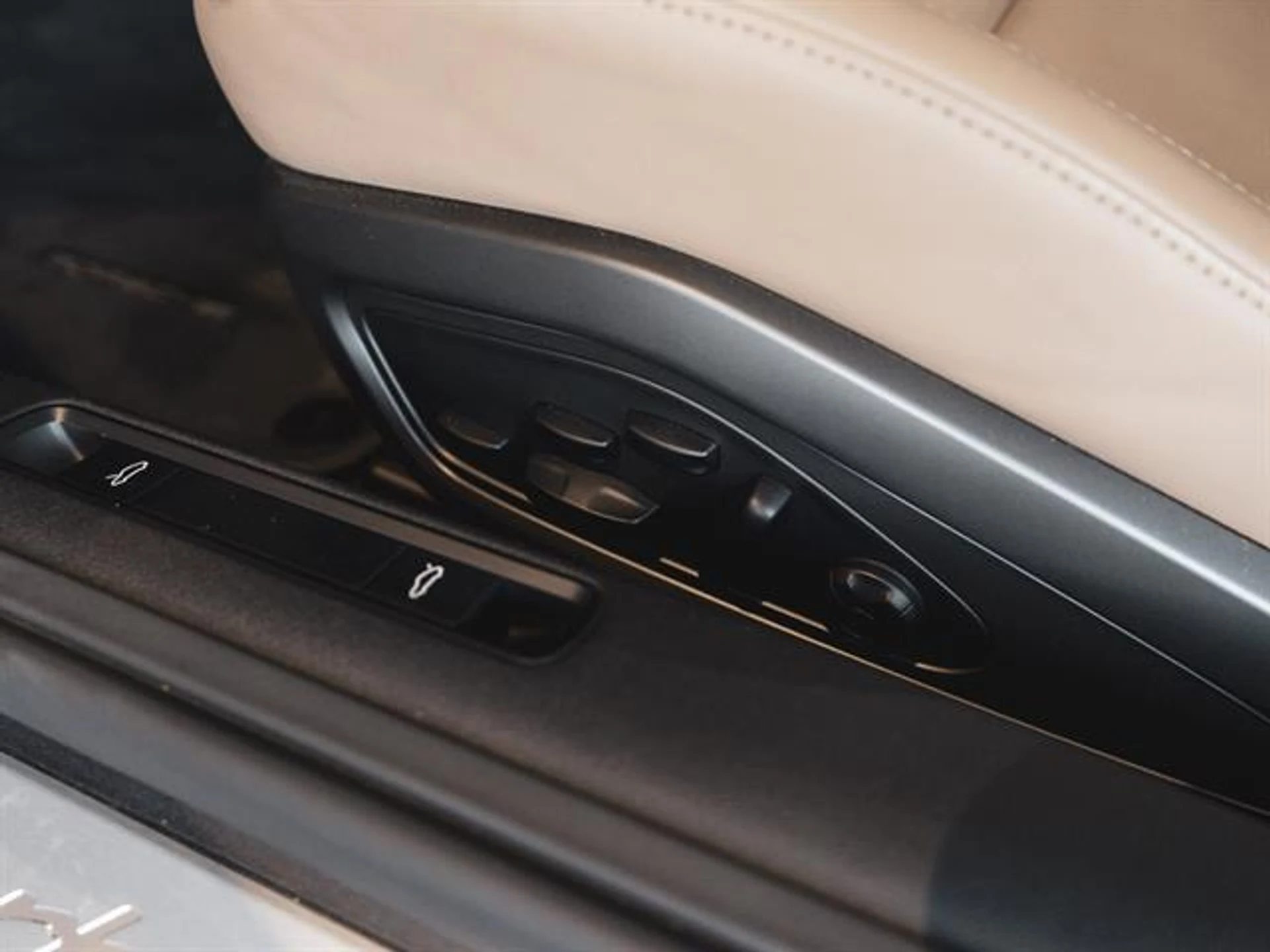 mph030_3707967896_8_Vkns_Xs_Ke_Uxtfhlb_vemua_G_Tjjg_e35a2ddb5e