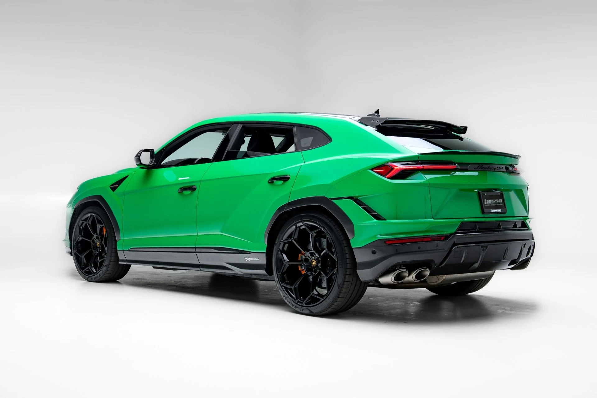 mph030_3712519736_Used_2023_Lamborghini_Urus_Performante_1776977972_cec3720478