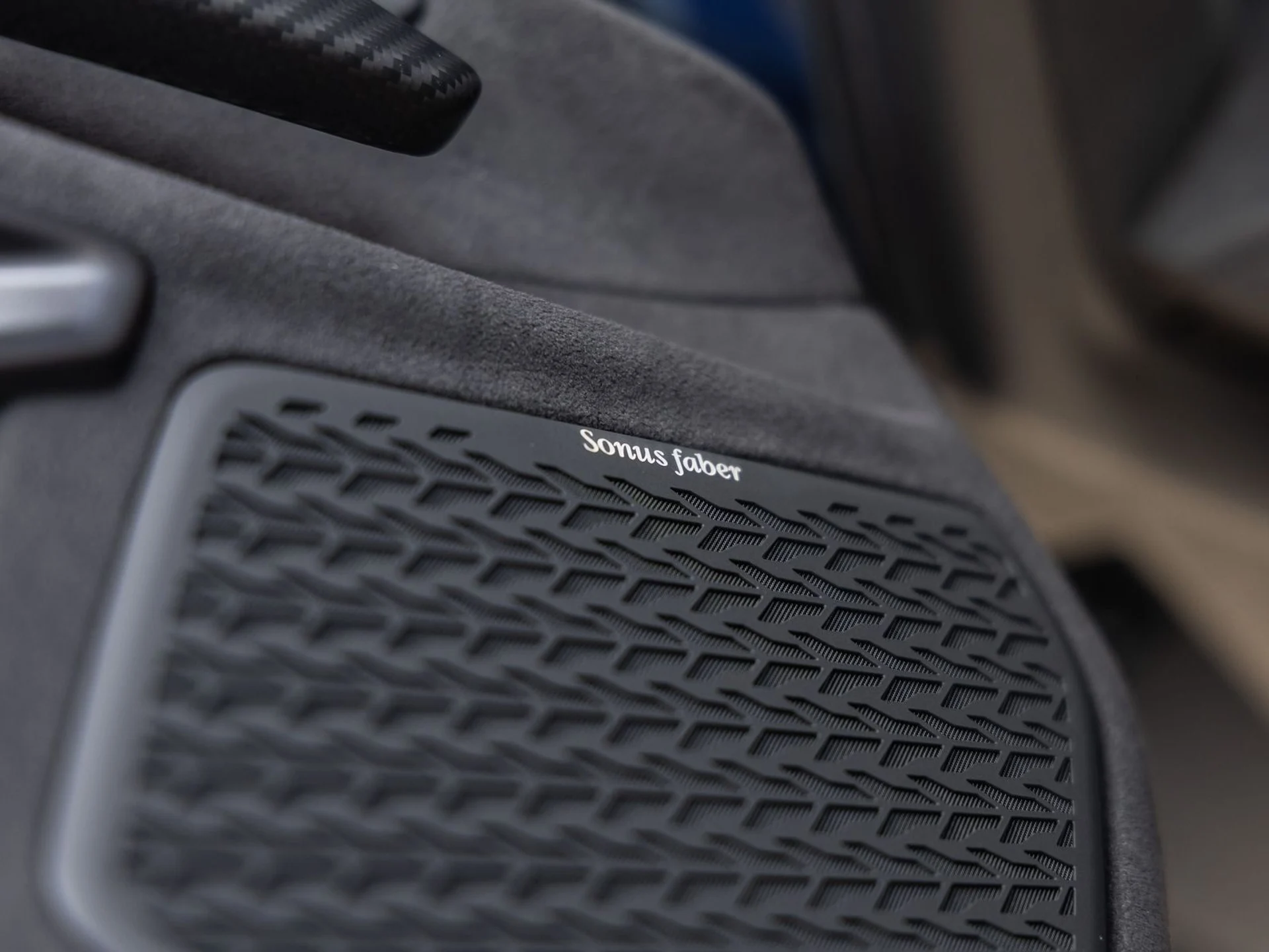 mph030_3730997968_31_3153cc4cca