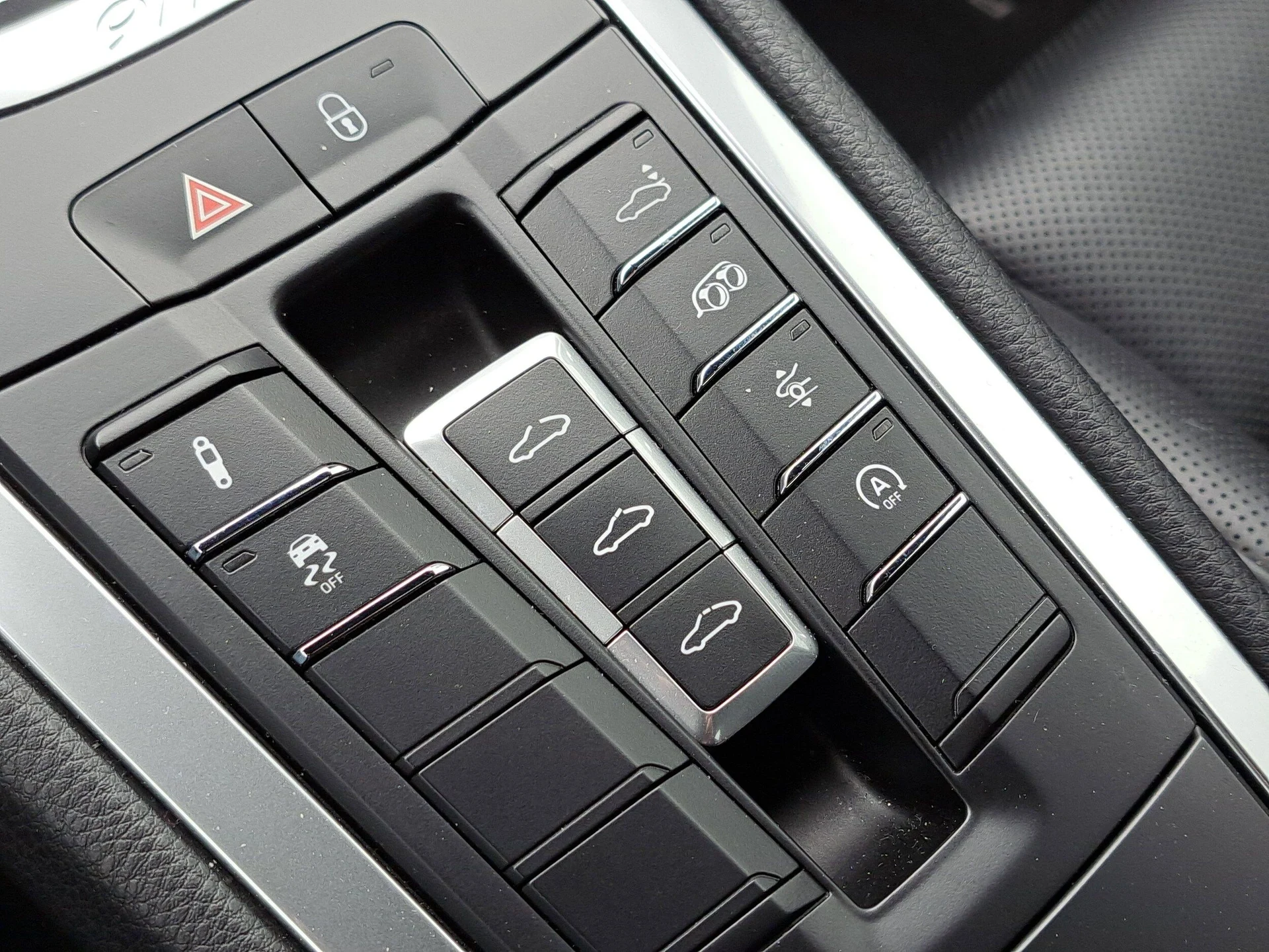 mph030_3743710220_06ba2faa7f22d20b4d3ac1c63a047529x_0f20319f3d