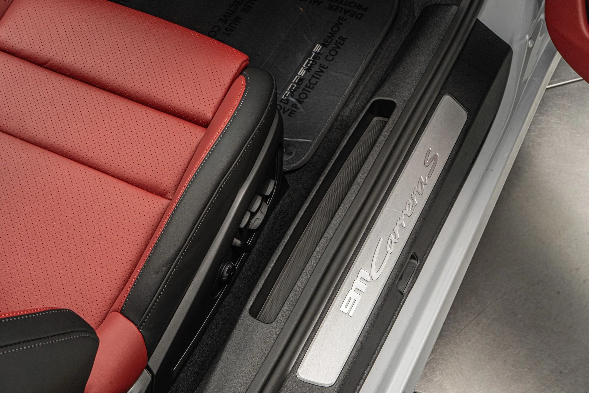 mph030_374794101_Used_2026_Porsche_911_Carrera_S_Cabriolet_1756320785_24e5bdf83e
