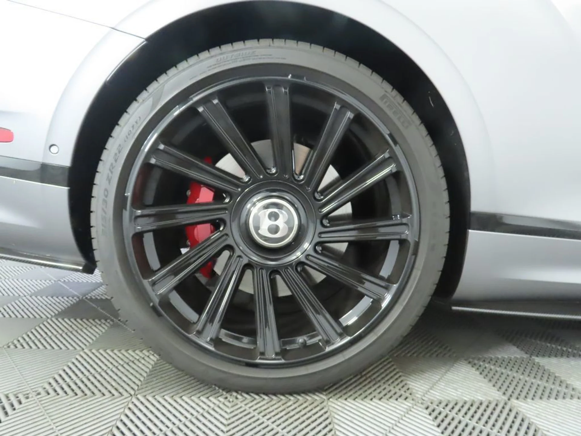 mph030_3758099704_used_2024_bentley_continental_gtv8coupe_8119_22922689_31_1024_1908b8c83c