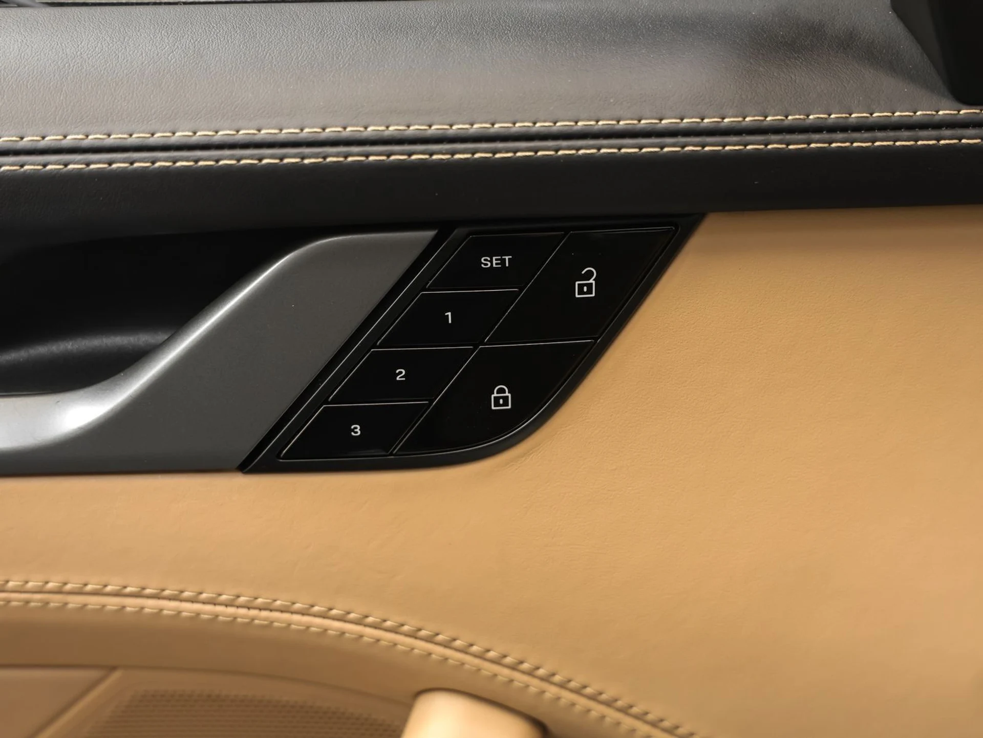 mph030_3762055966_31_2a2ef5811b