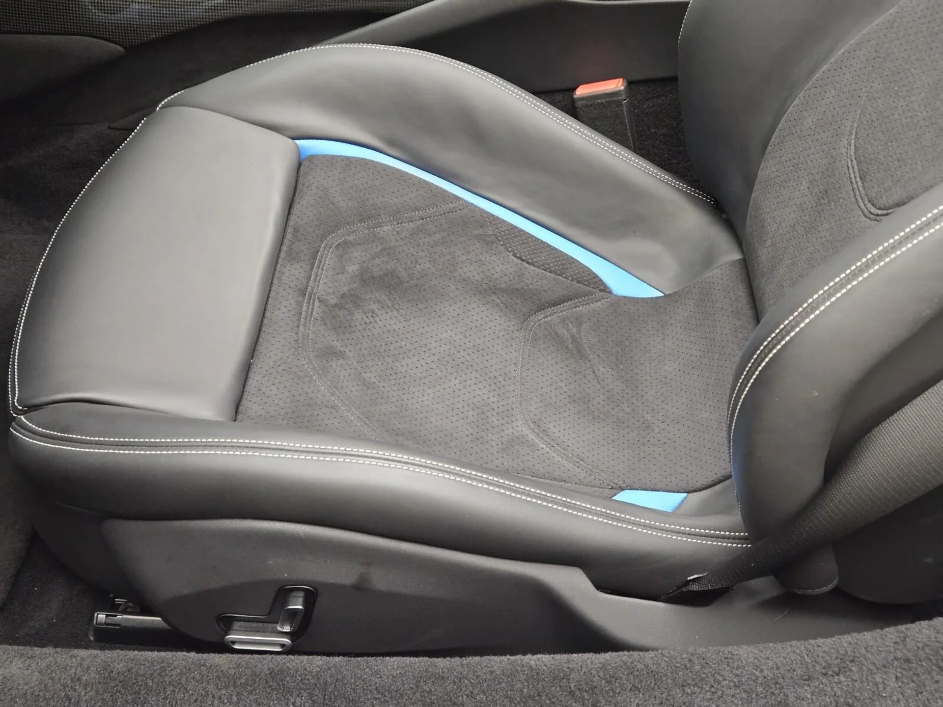 mph030_3772199878_Used_2024_Ferrari_296_GTS_1763022585_20662dc310