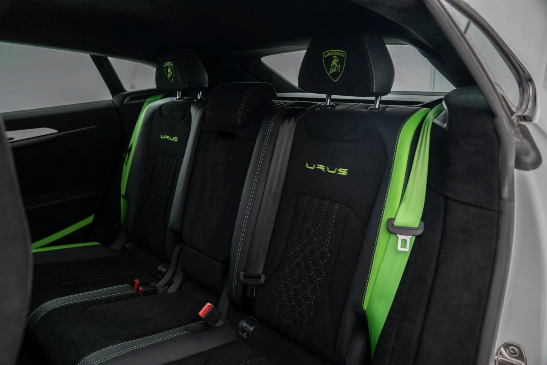 mph030_3775736118_Used_2024_Lamborghini_Urus_Performante_1775674456_960509e714