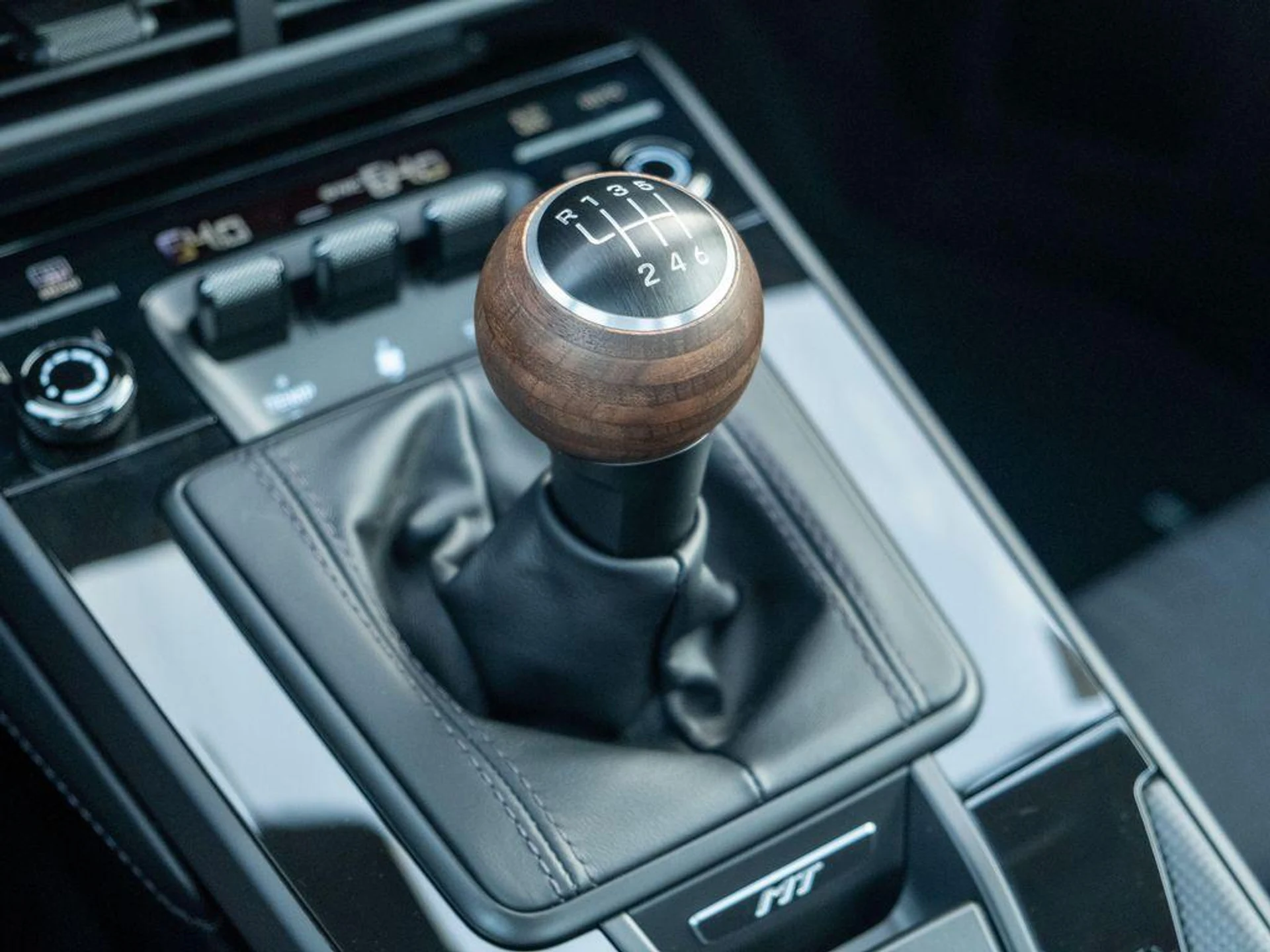 mph030_3790757048_WS_Vaa_Rd_4l_Byxsz_Hk77v51_Vwav_E_70dd46c902