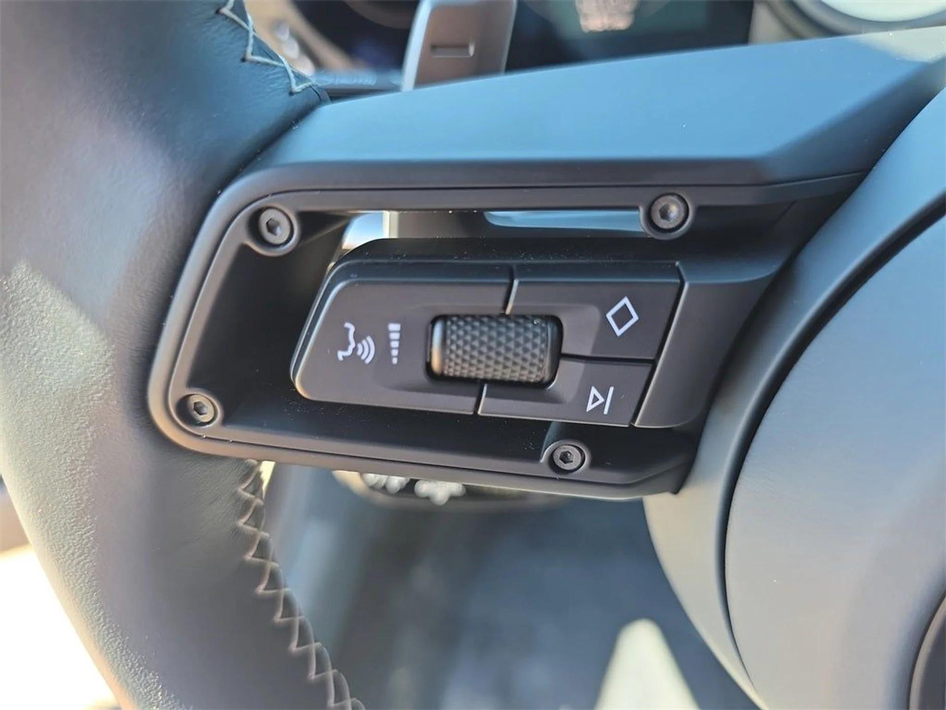 mph030_3795680219_31_bf25808268