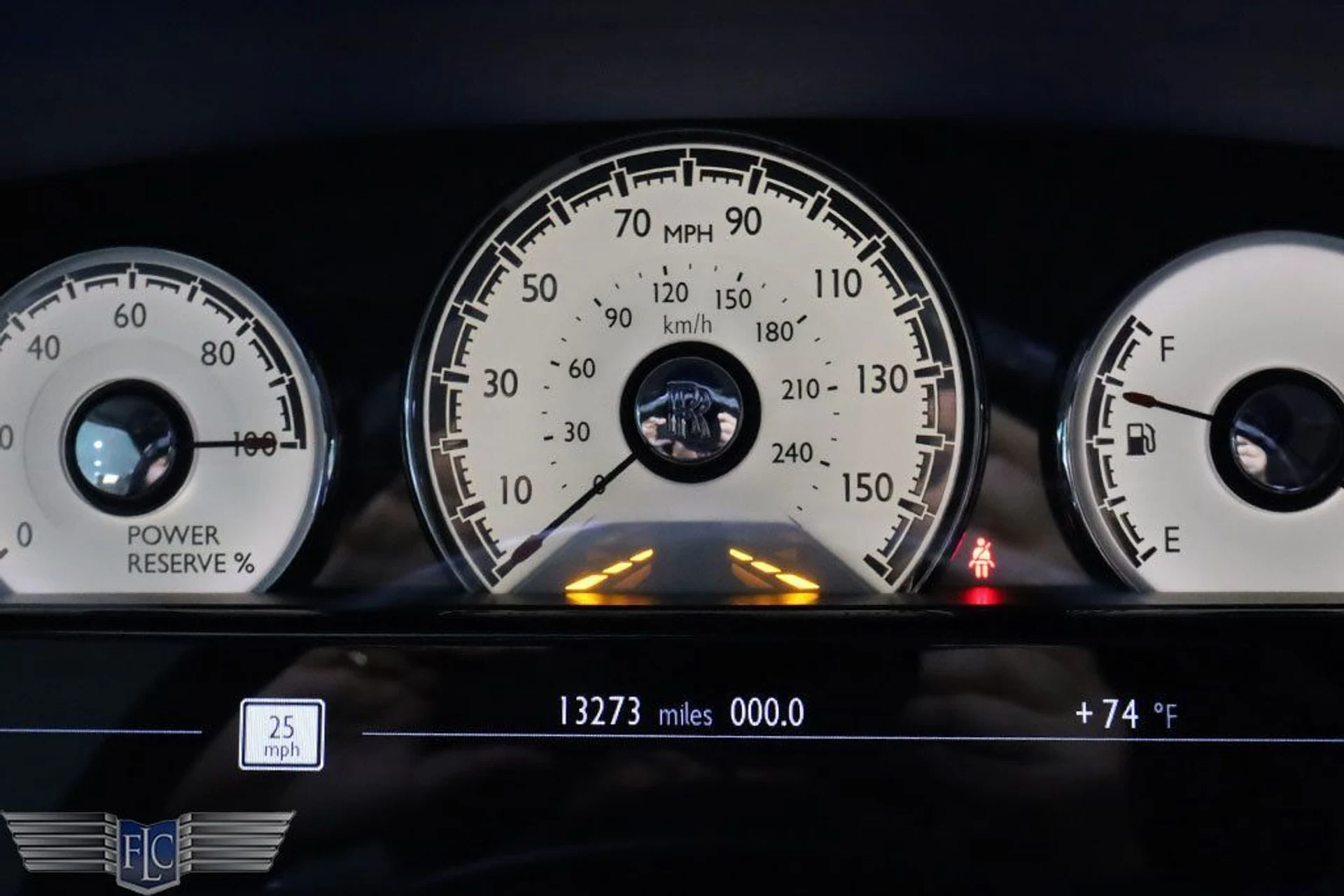 mph030_3806659619_used_2018_rolls_royce_dawn_blackbadgeconvertible_6305_22965393_31_1024_0102e806d6