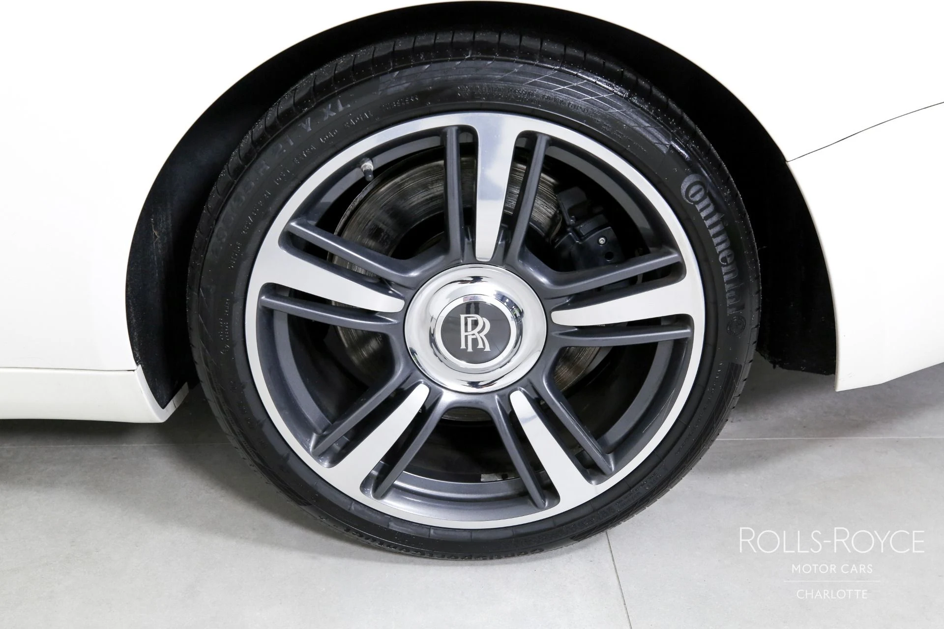 mph030_3816479847_Used_2019_Rolls_Royce_Wraith_1701539384_73e9023f79