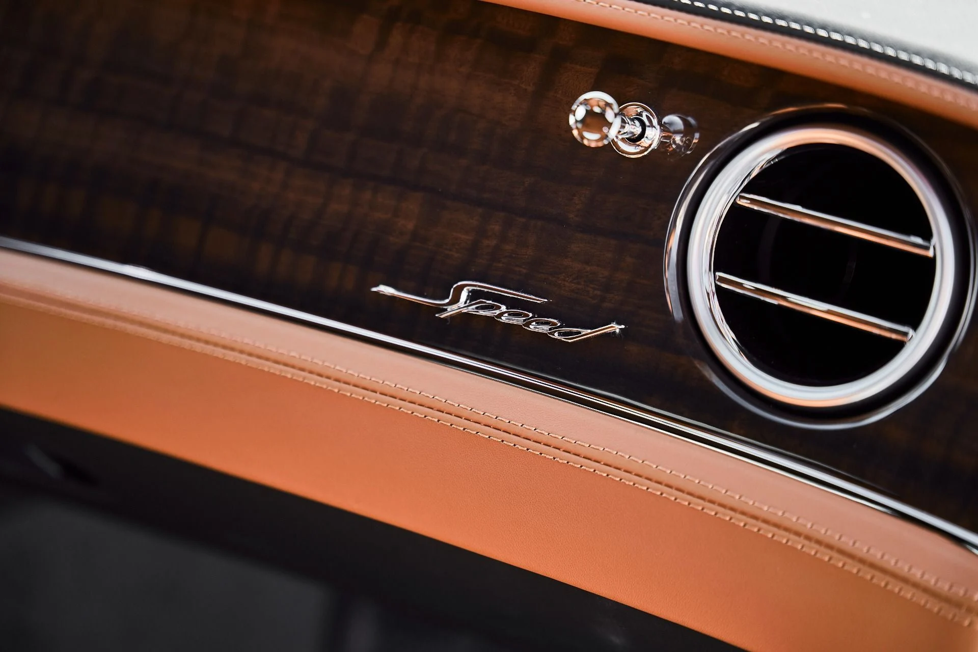 mph030_3824614193_Used_2025_Bentley_Continental_GT_Speed_1775343854_84351b1323