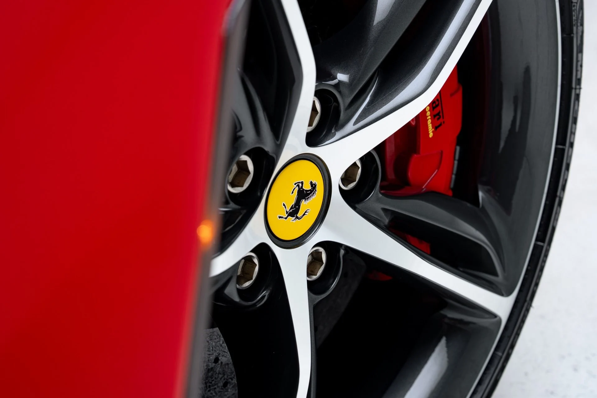 mph030_3835071583_Used_2023_Ferrari_296_GTS_1776370037_2a62693f33