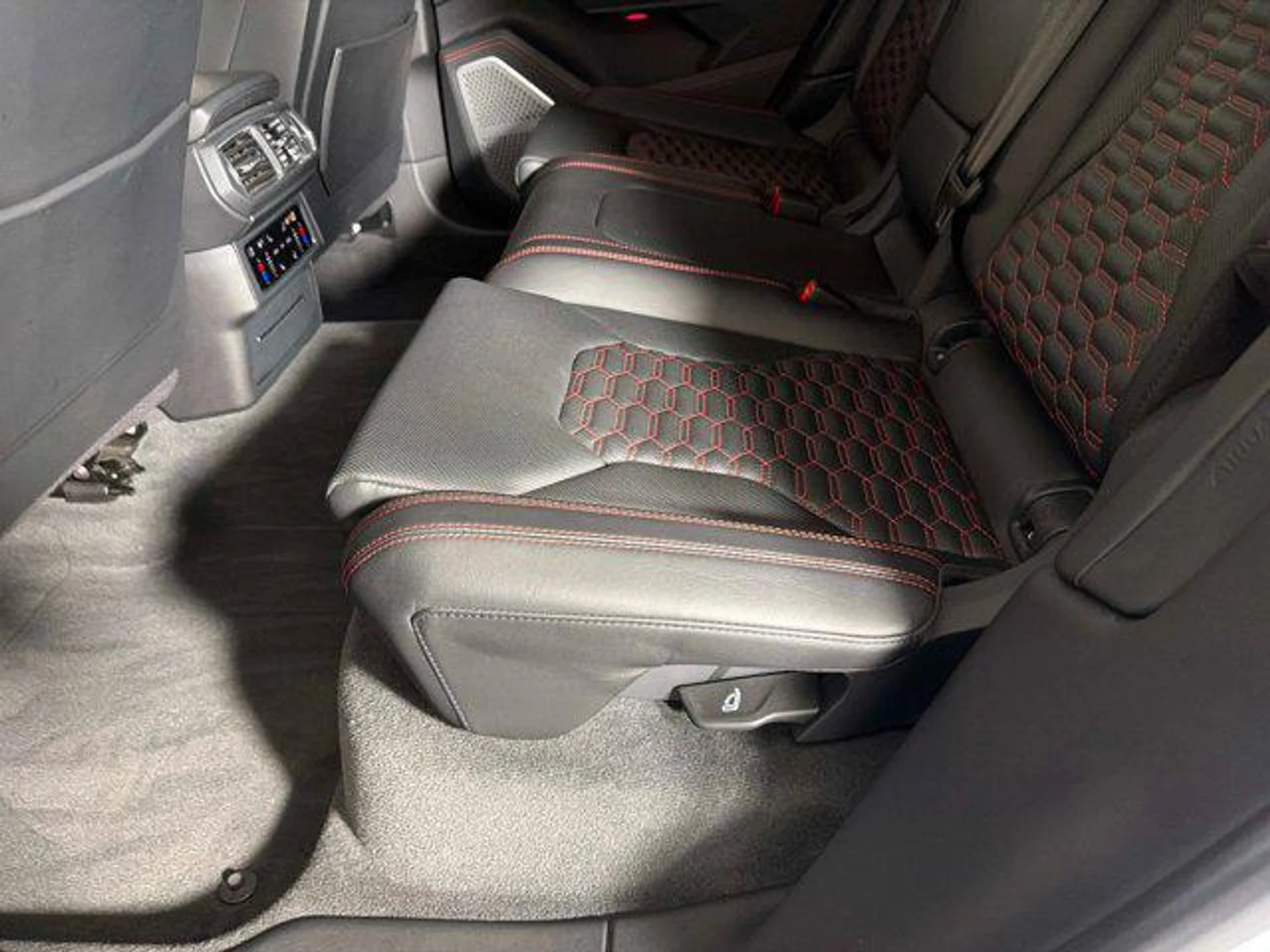 mph030_3836127979_D2_U0qb_CYNN_1k_Yi0_c7_Y5jm_CW_Ssk_7dedaa1b35