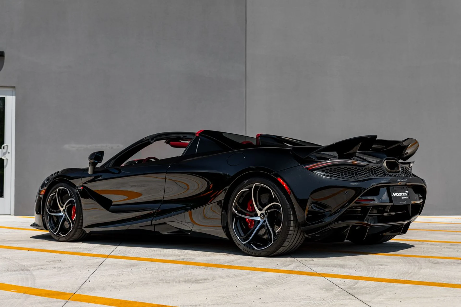 mph030_384046050_550_p32_l_cb9a635393