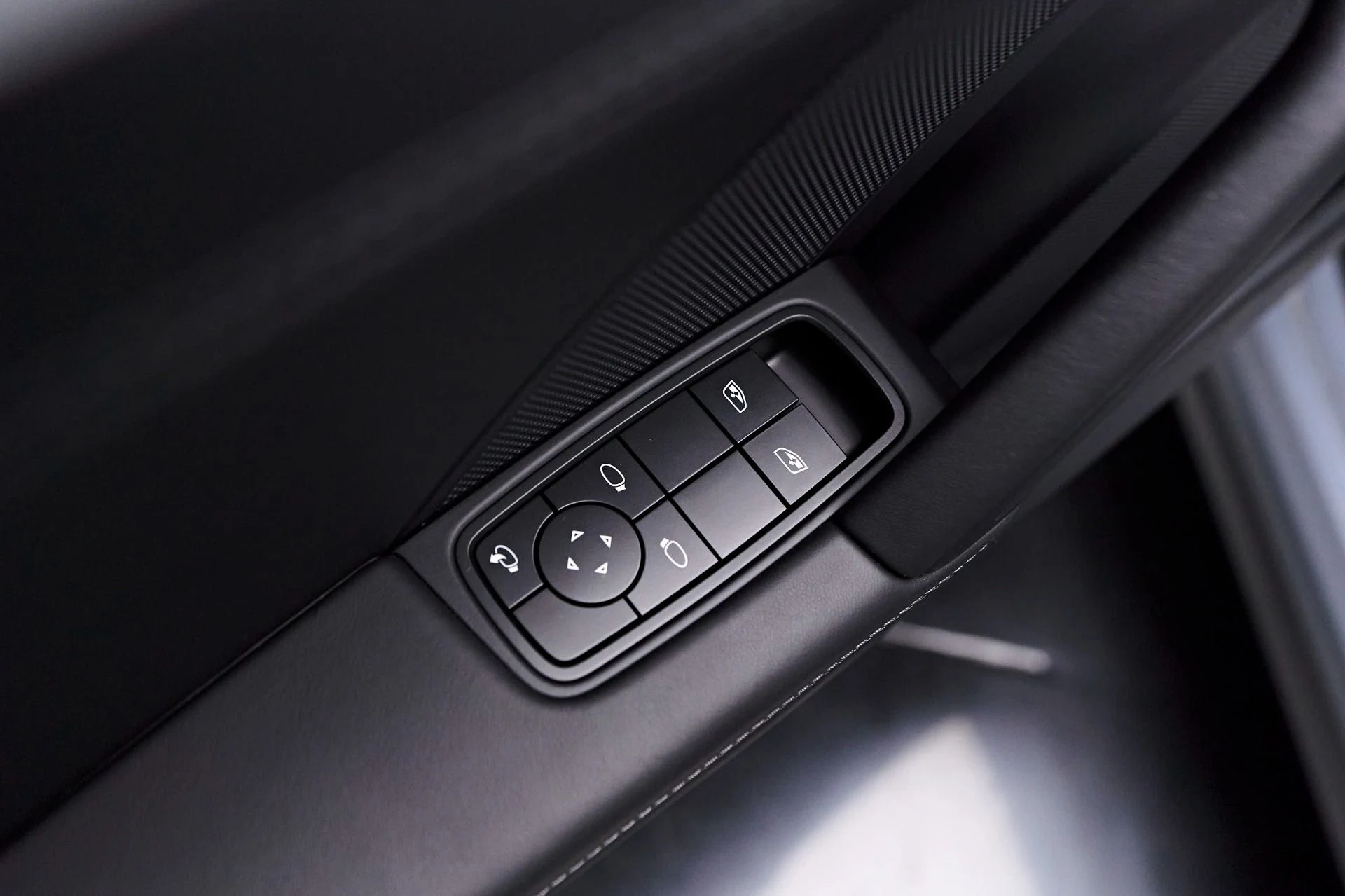 mph030_3841365891_Used_2024_Porsche_911_Turbo_S_1723857576_ba7b636e66