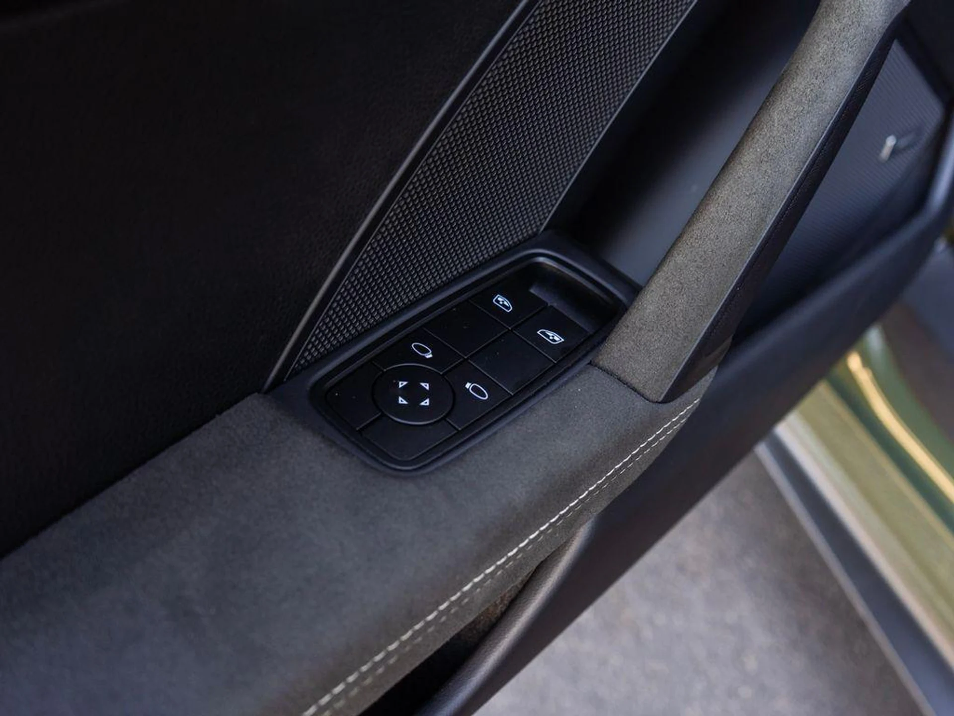 mph030_3844005505_Bhv_Q_Rg6ro_Da_M2x_P_Oq3w_Is_Usf_IE_8a945a98cf