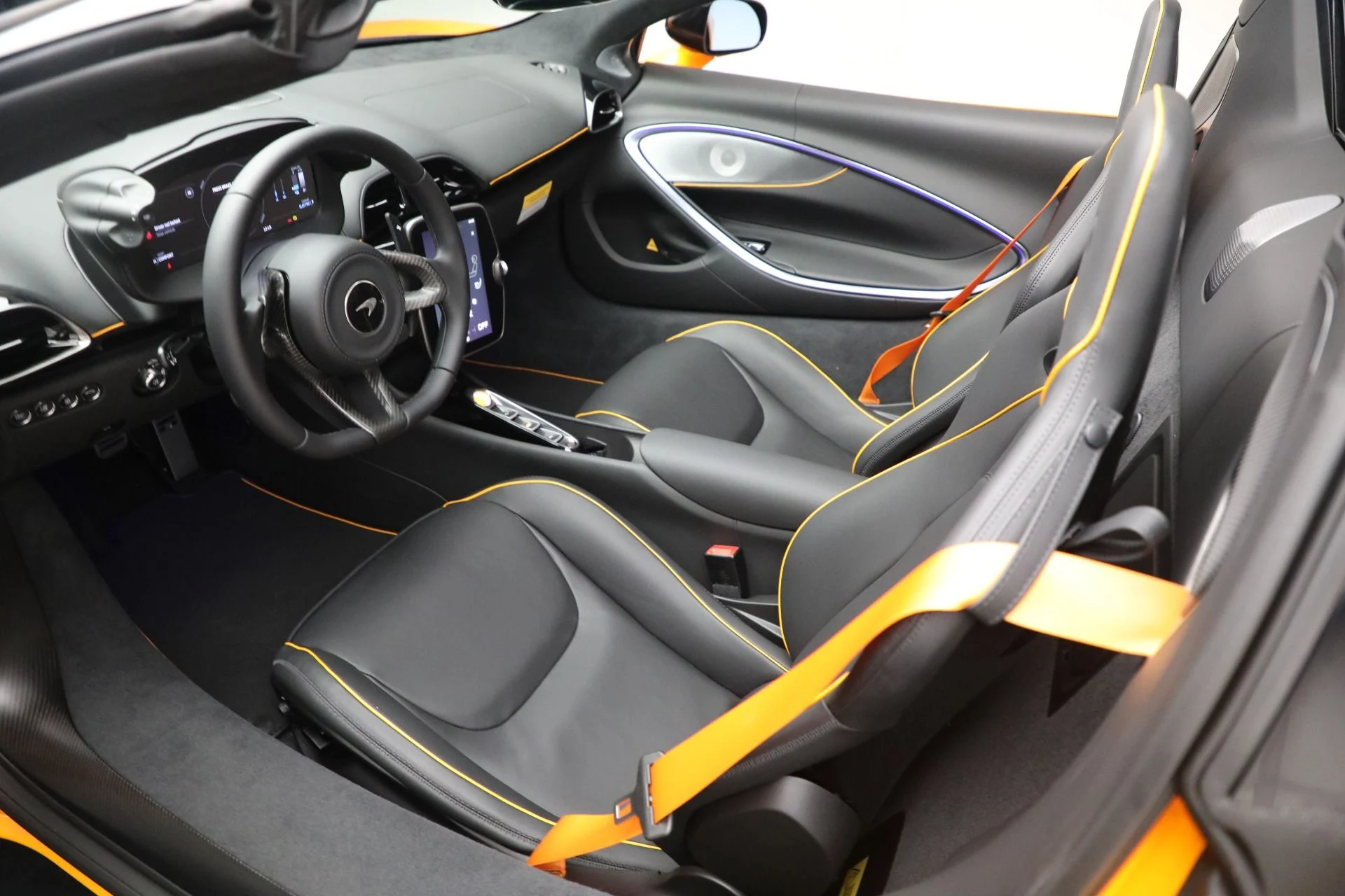 mph030_3844201848_New_2026_Mc_Laren_Artura_Spider_Tech_Lux_594343b308