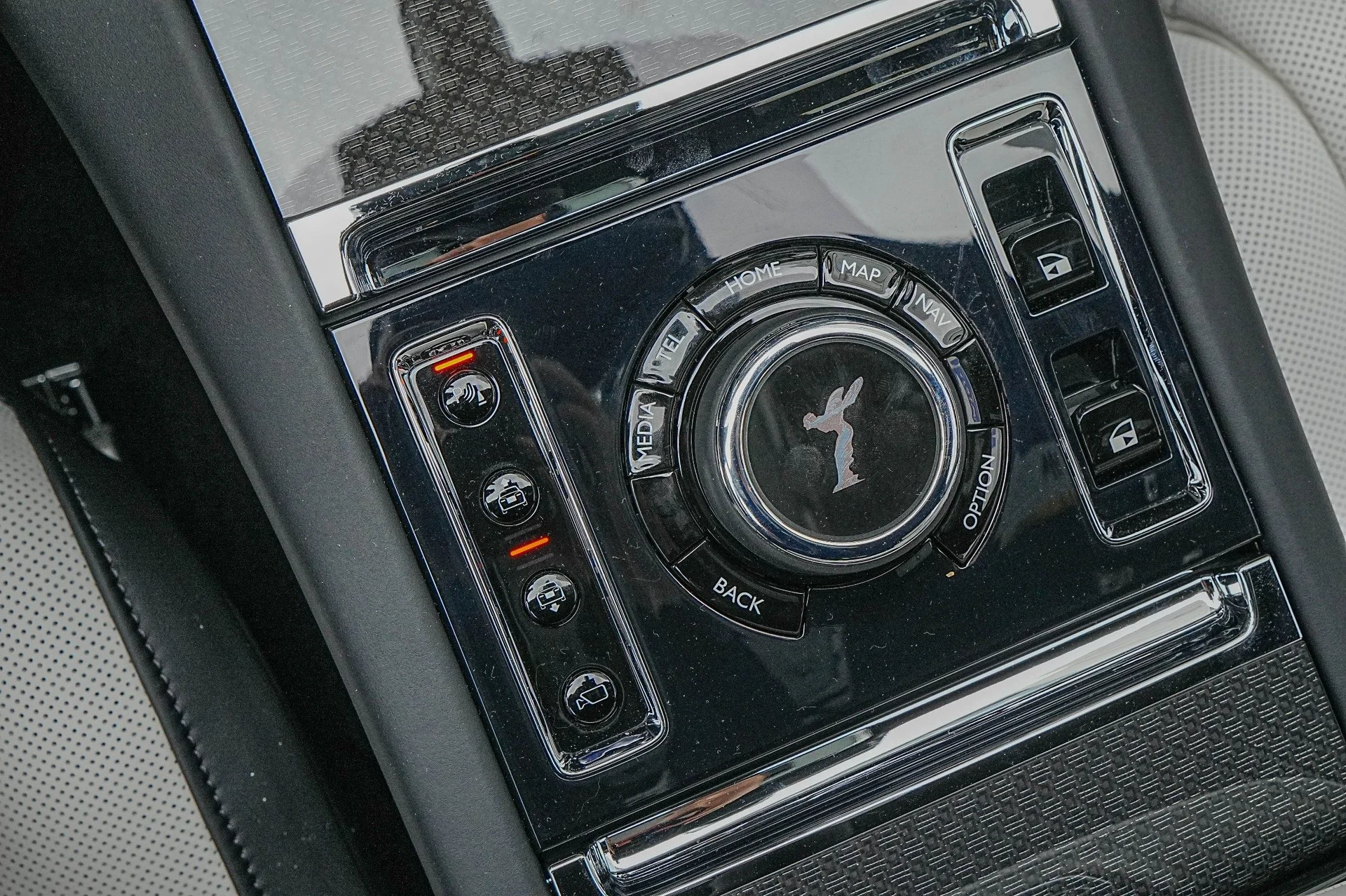 mph030_3845294158_Hi_Tech_Luxury_Imports_LLC_SCA_33_GZ_06_SU_228684_image_30_f4a78c2fa0