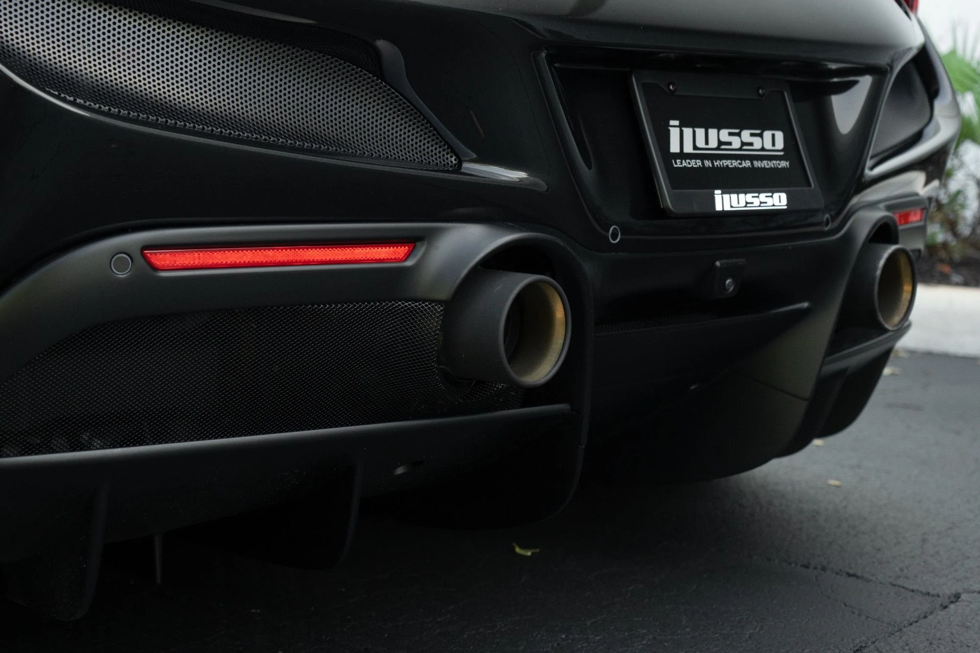 mph030_3853113804_Used_2020_Ferrari_F8_Tributo_1767738008_36a6964698