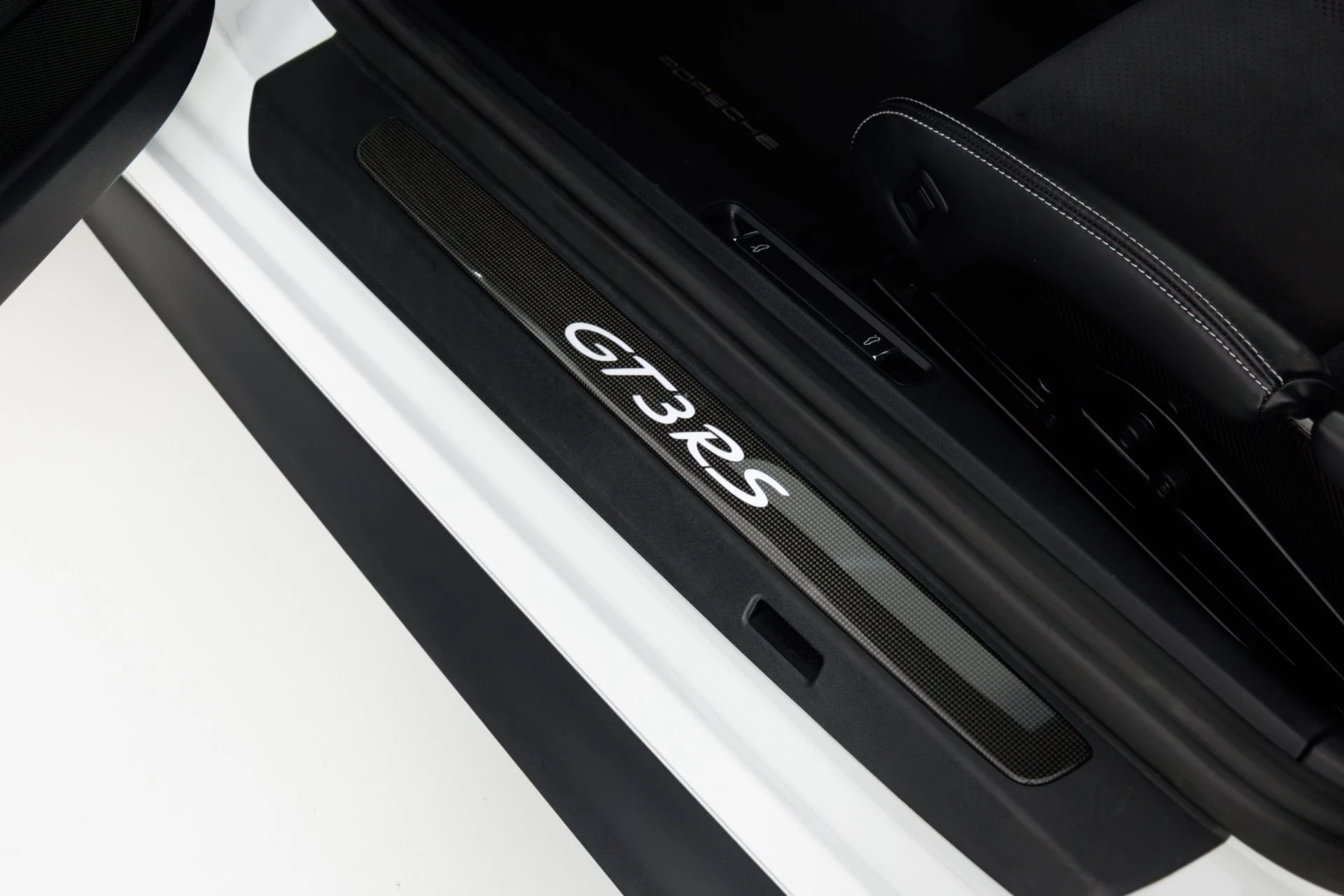 mph030_3865575398_Used_2019_Porsche_911_GT_3_RS_1774651729_7f572c630b