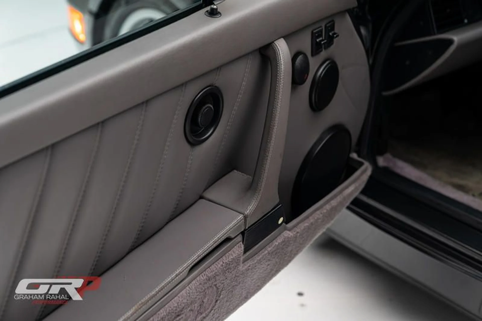 mph030_3869998825_4_DE_021_C9_A37_E_4450_9_EFF_EE_7208_AB_2892_37ed22eb54