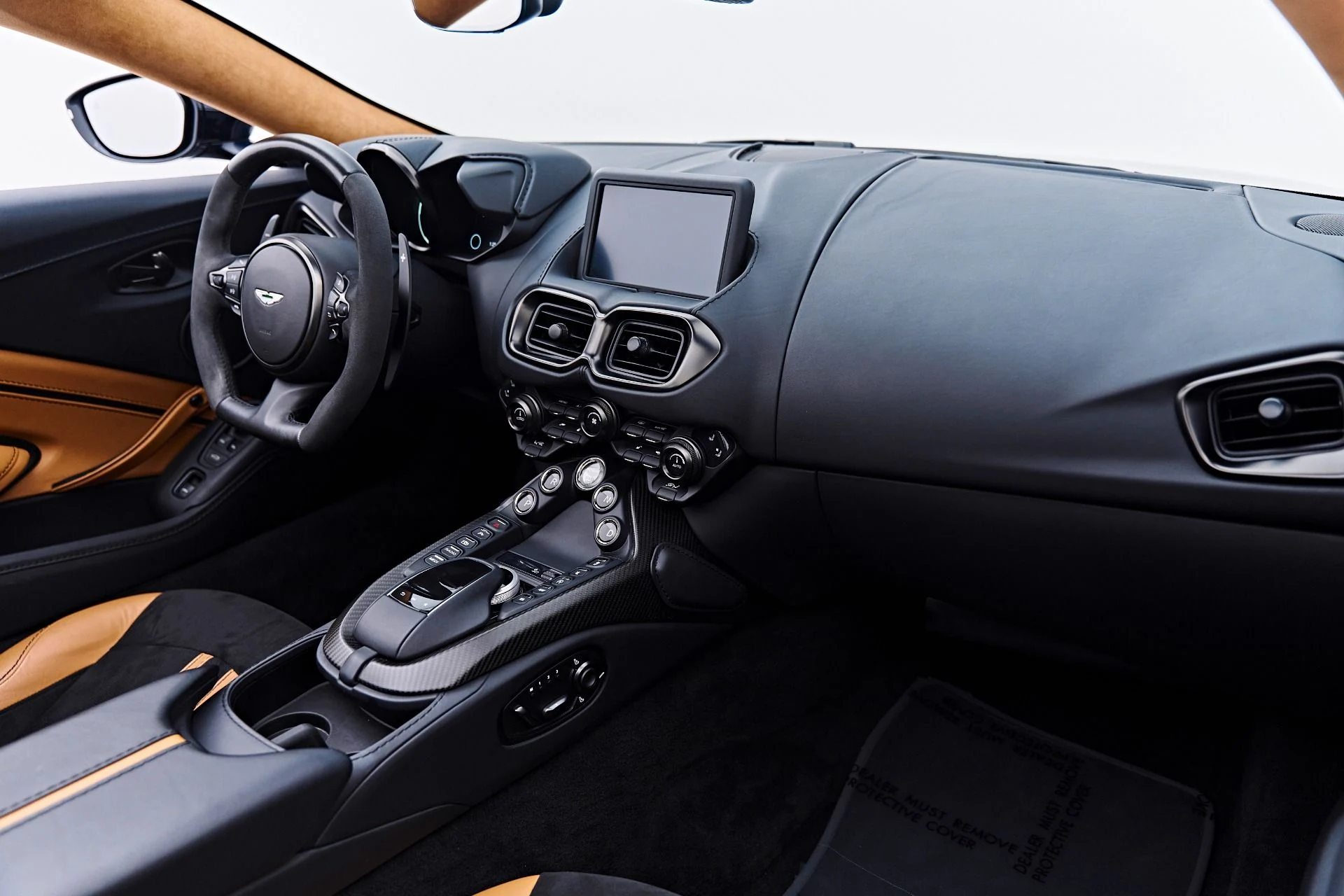 mph030_387903278_Used_2022_Aston_Martin_Vantage_Base_1786226070_2a81547f3e