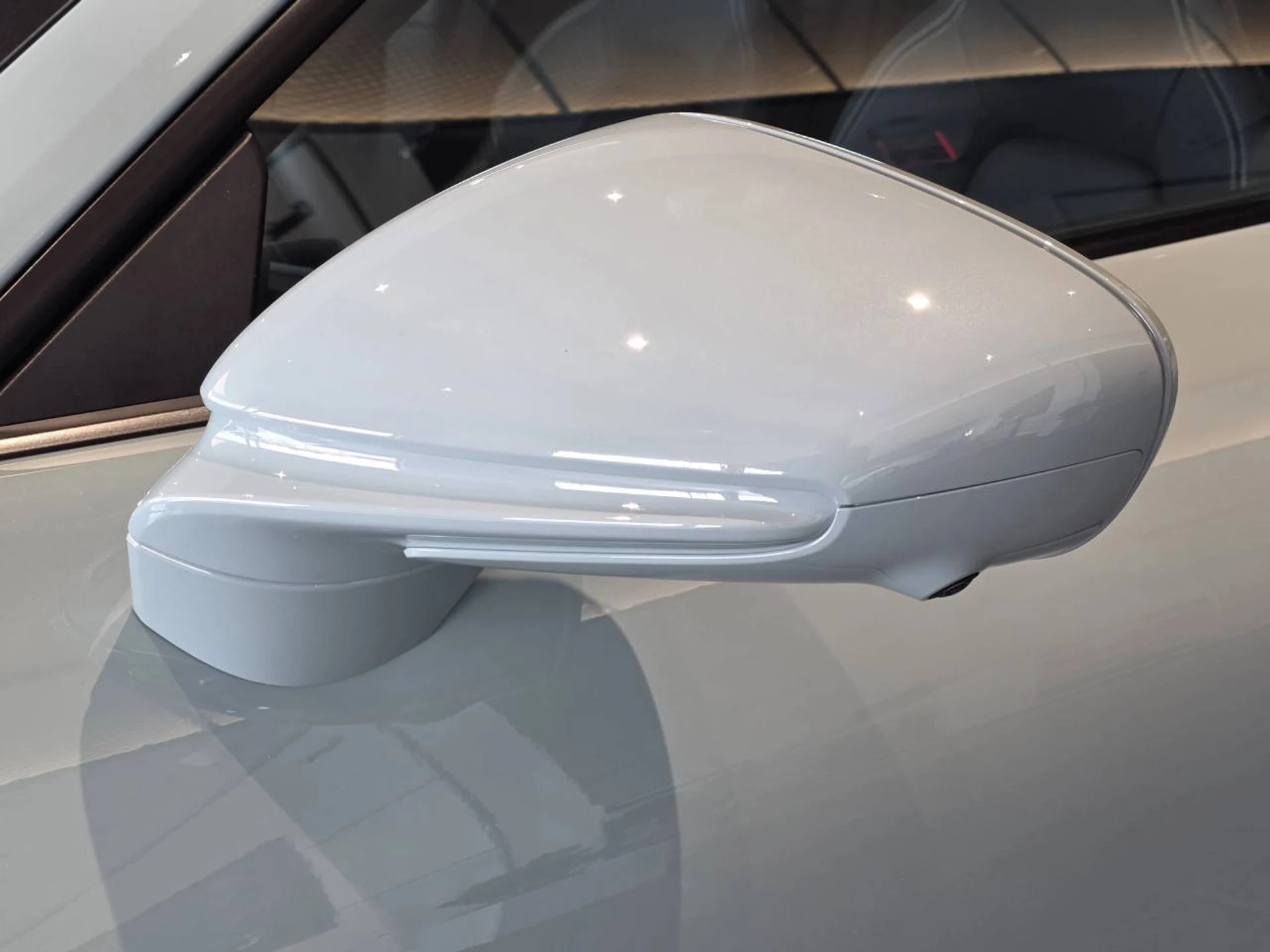 mph030_388139961_1280_a95198adbe