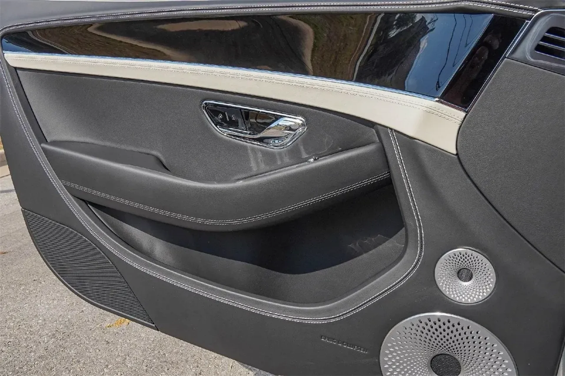 mph030_3903129263_4205ee216bec4da48a5060dba6a9fab4_3ee1b383f6