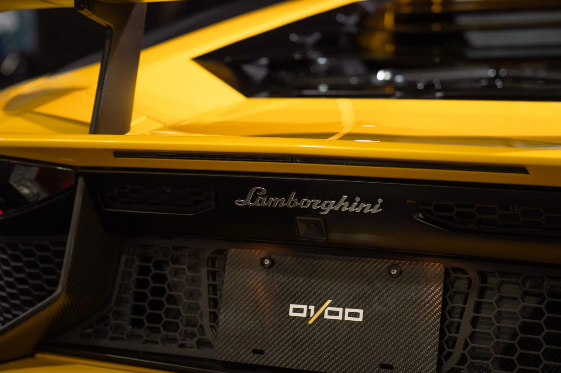mph030_3909897029_Used_2016_Lamborghini_Aventador_LP_750_4_SV_Full_Carbon_Interior_with_Carbon_Seats_1792521135_54d6e1ebfa