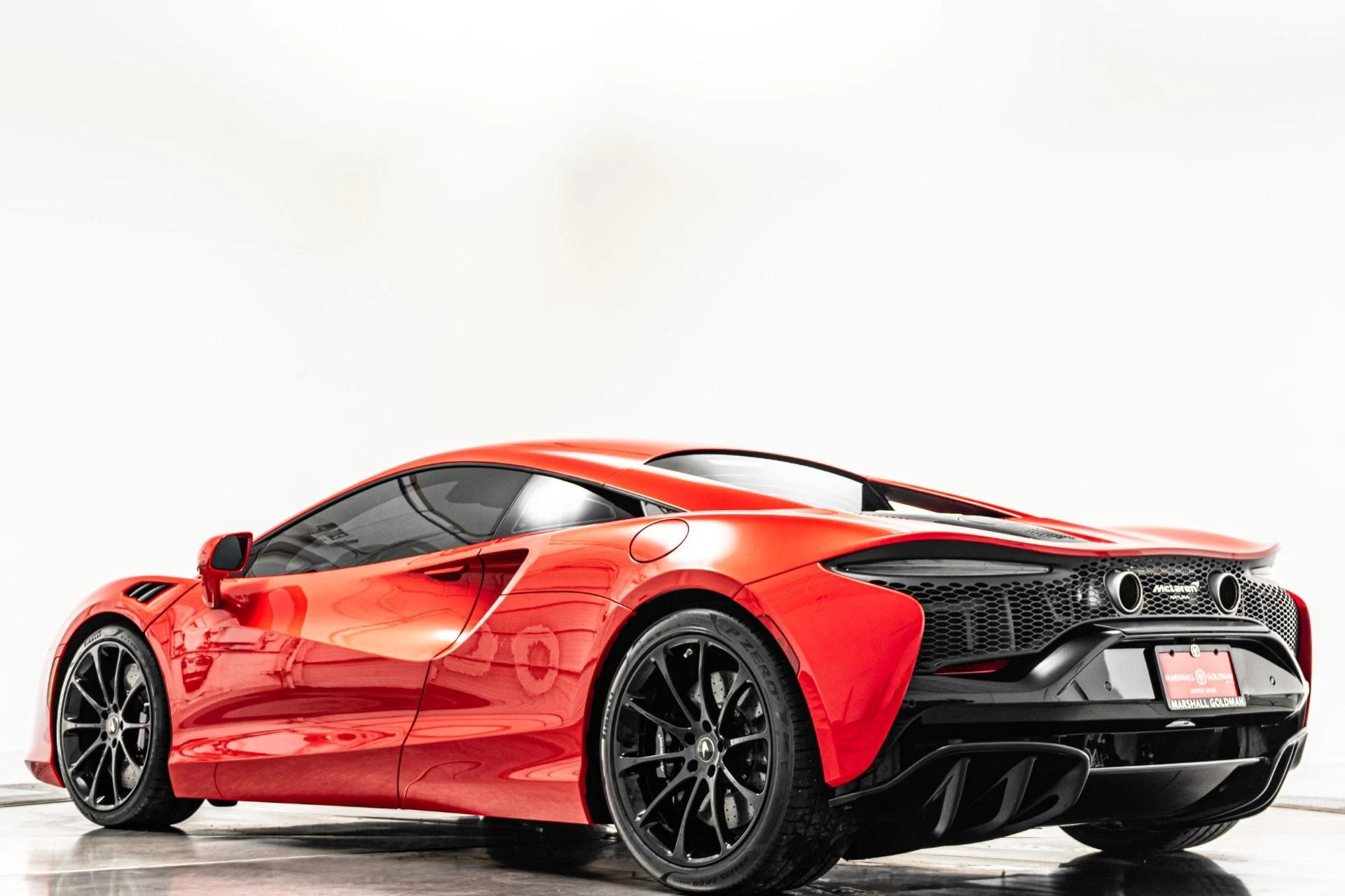 mph030_3910766244_Used_2023_Mc_Laren_Artura_1776720218_0edcc534bf