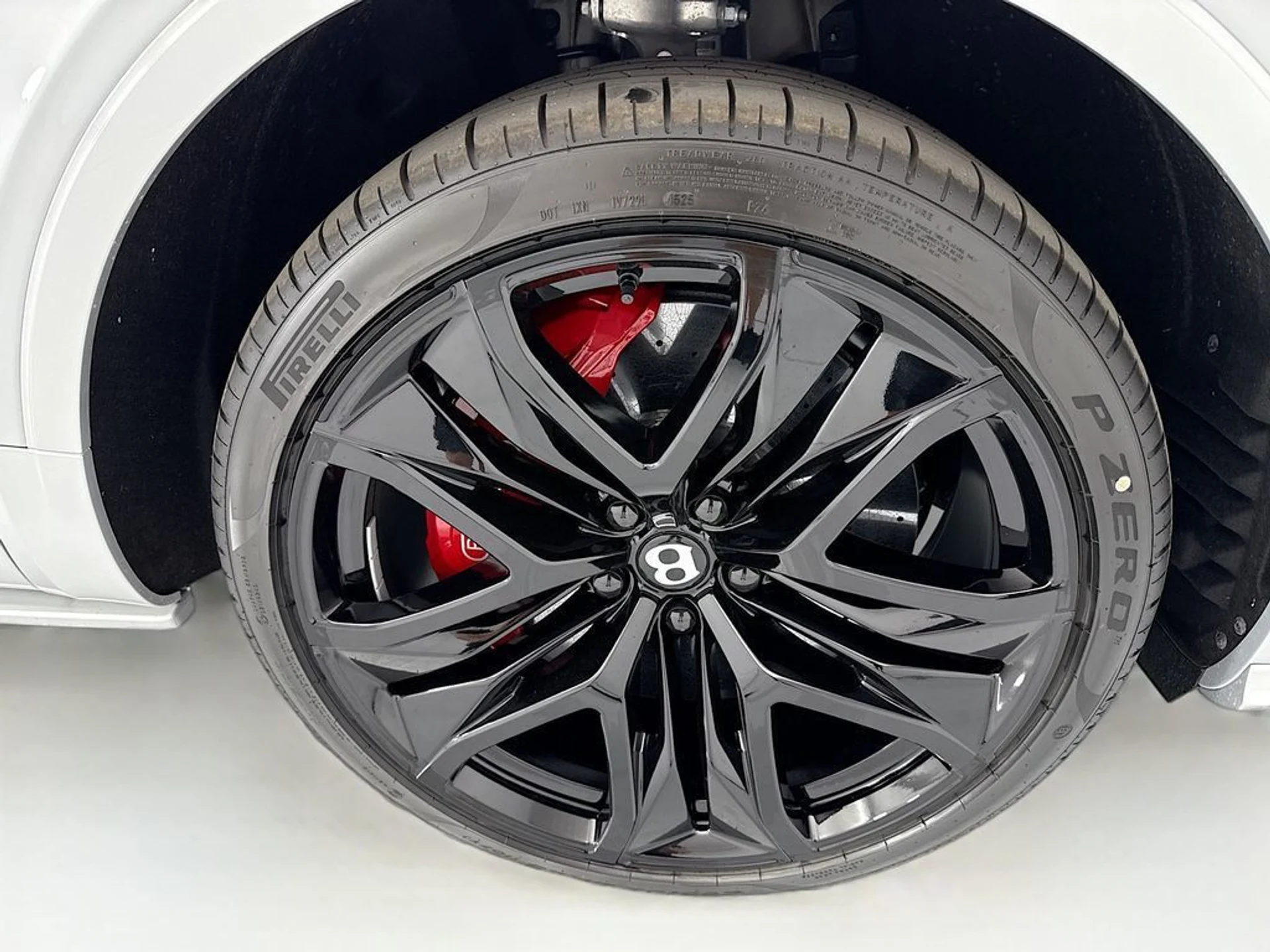 mph030_3913542093_new_2026_bentley_bentayga_8119_23011289_31_1024_1234d1f3aa