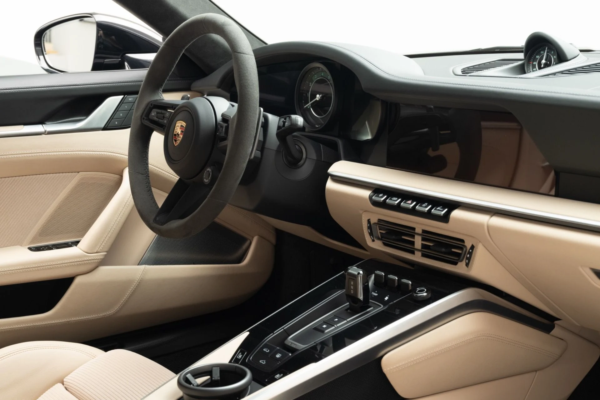 mph030_3922572500_Used_2025_Porsche_911_Turbo_S_1780412795_b676118c10