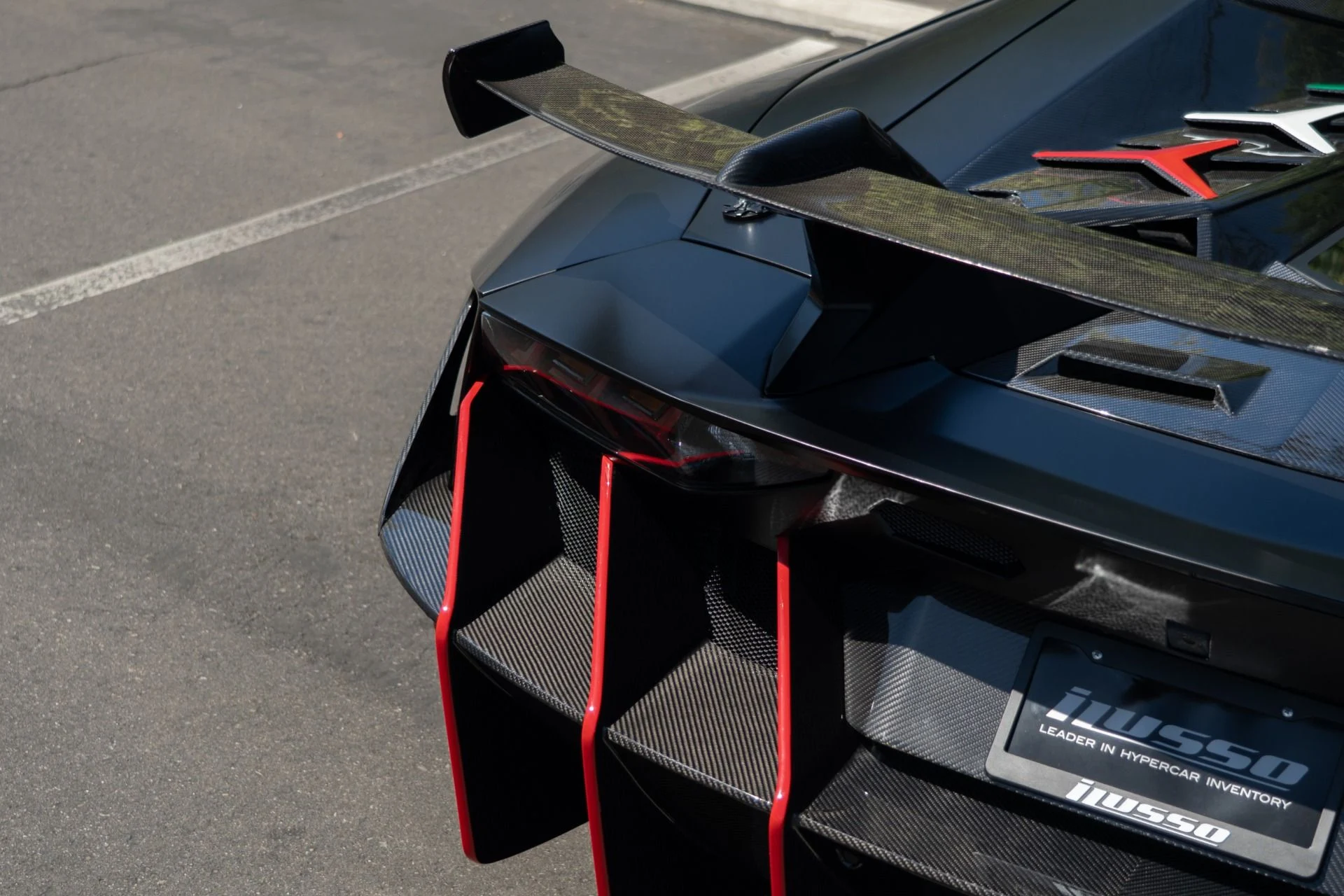 mph030_3931574279_Used_2015_Lamborghini_Aventador_LP_700_4_1758316803_d59a10d072
