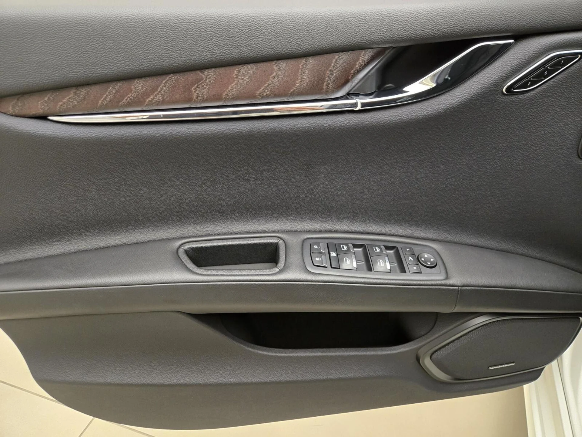 mph030_3940227058_Used_2023_Maserati_Quattroporte_GT_1777355984_65086bfe82