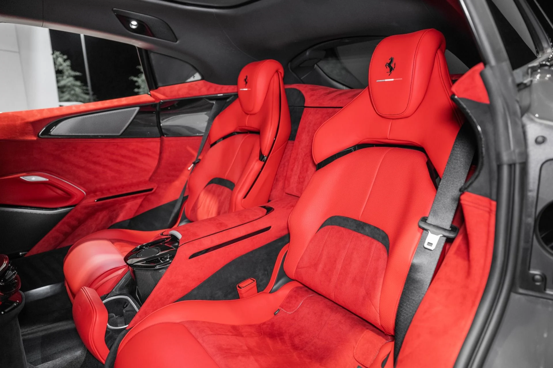 mph030_3955879883_Used_2026_Ferrari_Purosangue_1781276240_a3216559d7