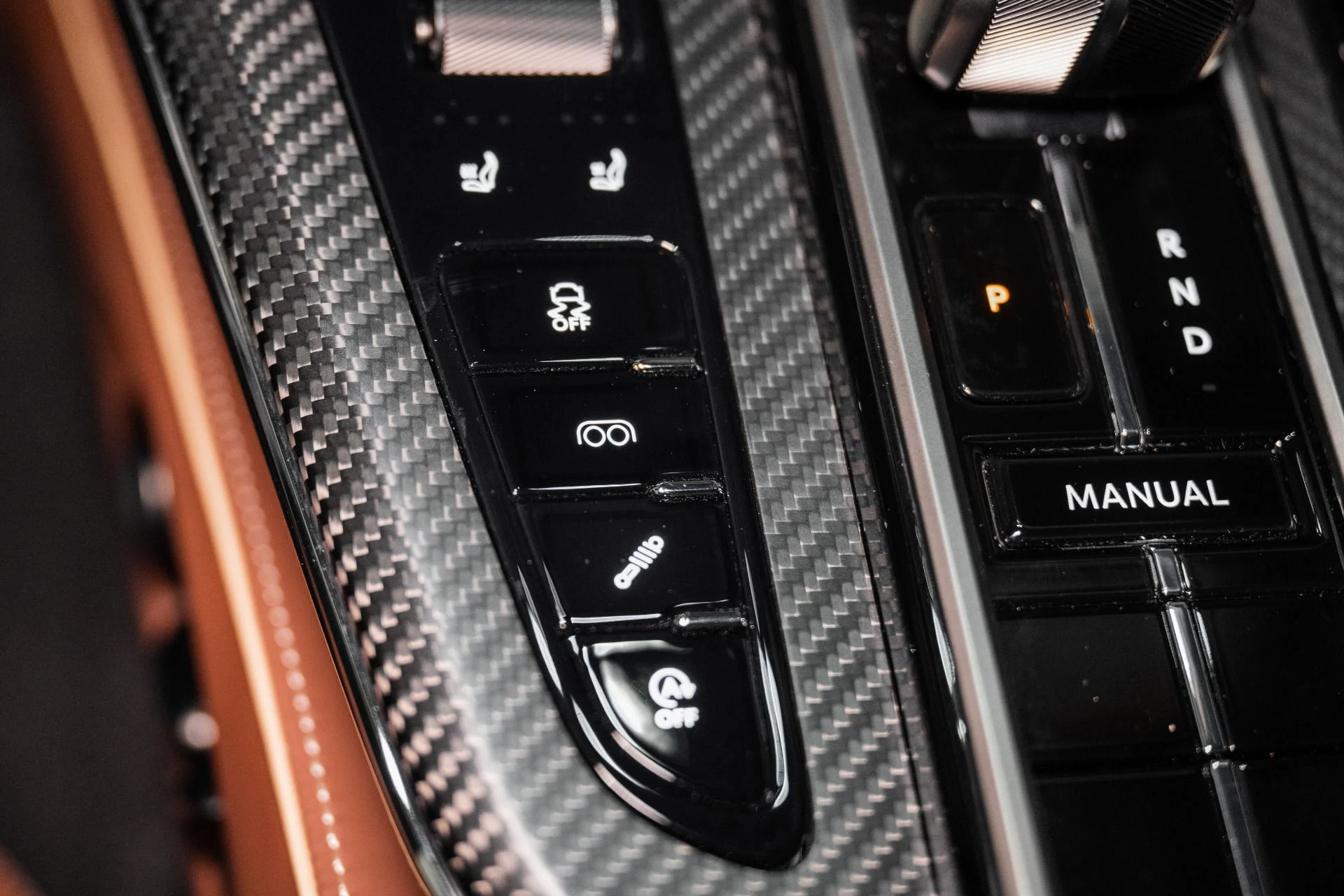mph030_3956614828_New_2026_ASTON_MARTIN_VANTAGE_1756307805_1c8d179892