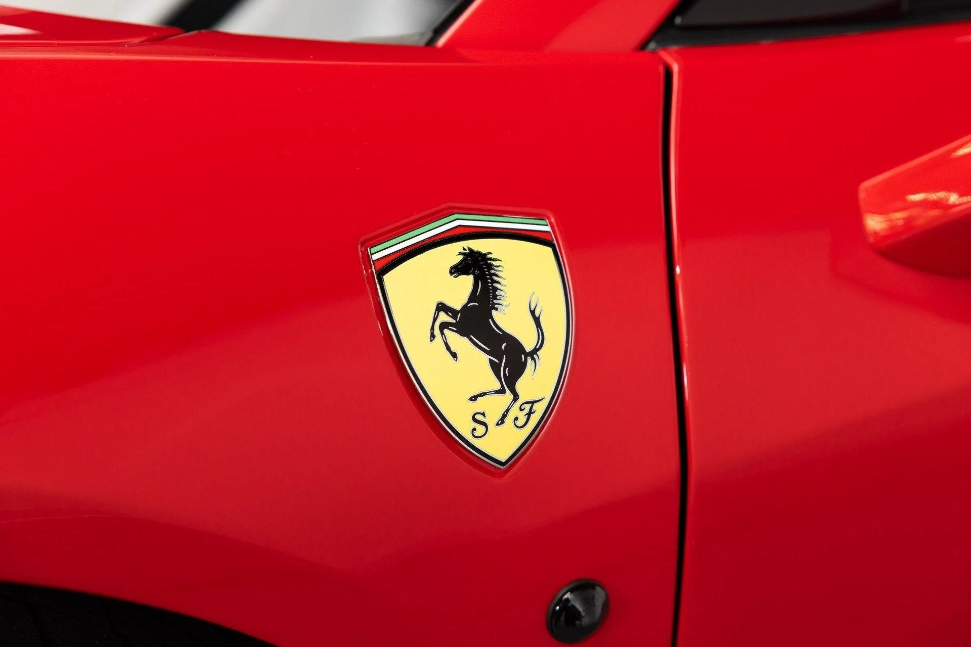 mph030_3963443327_Used_2014_Ferrari_458_Spider_1791985649_730f163aa0
